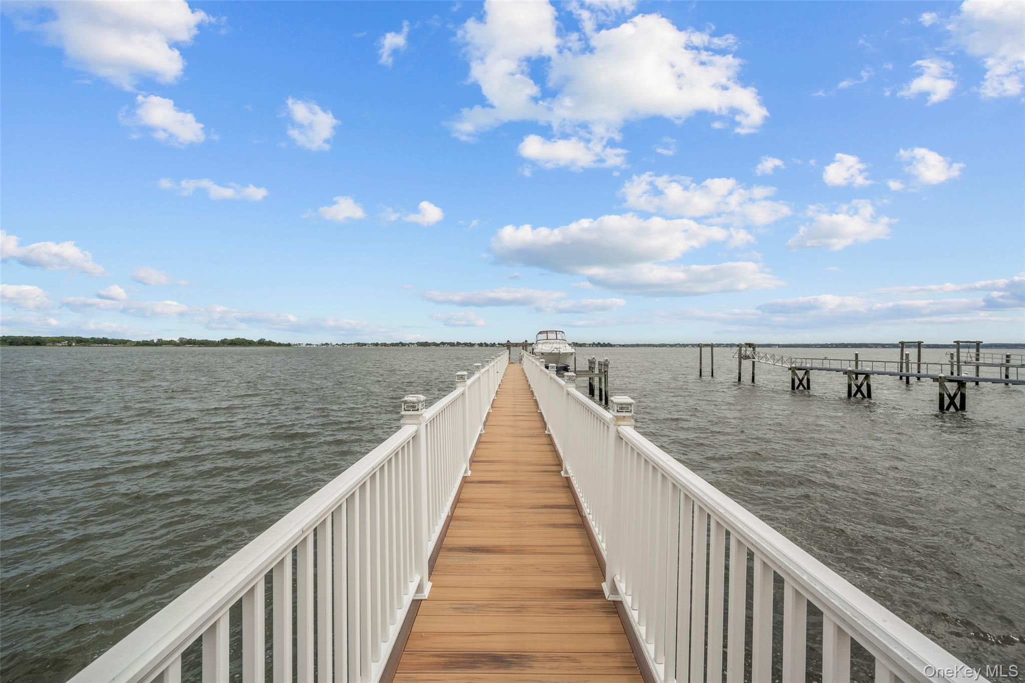 #12 photo, 3407 Country Club Road, ブロンクス区 Bronx , NY 10465