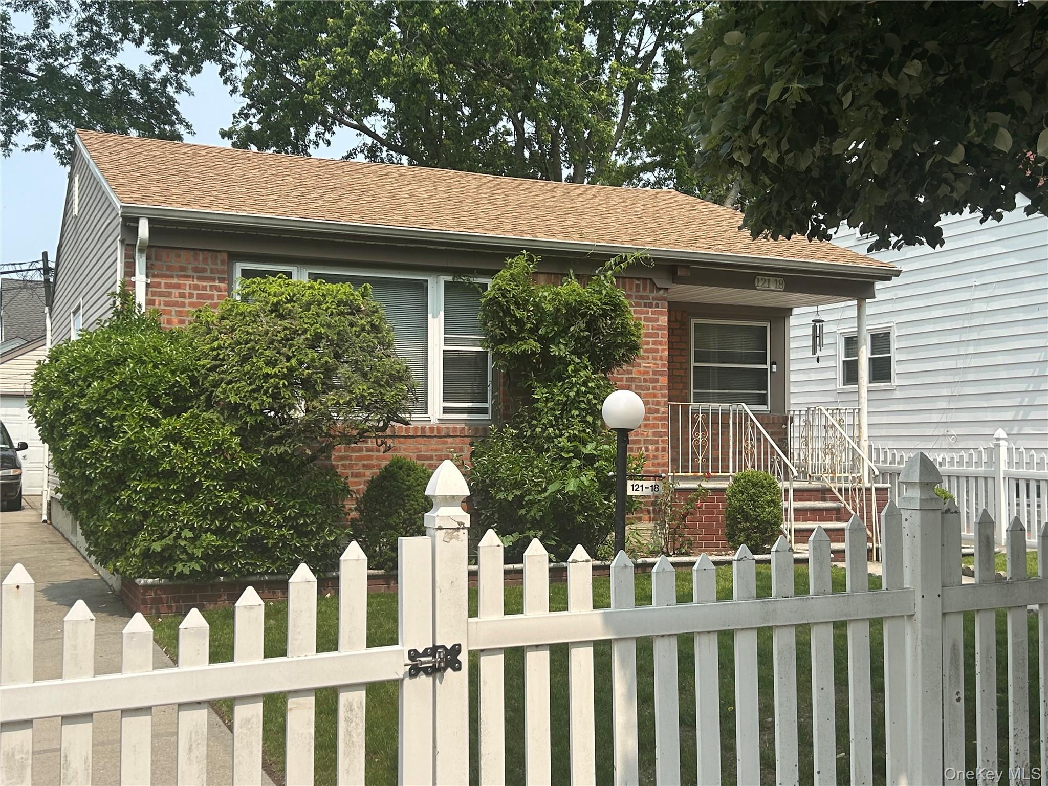 #4 photo, 121-18 238th Street, クイーンズ区 Laurelton , NY 11422