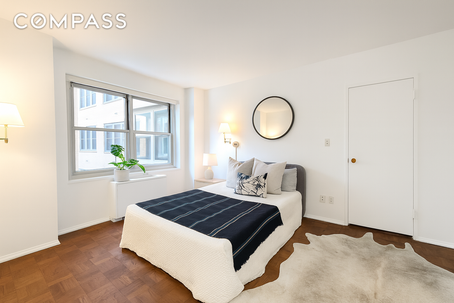 #14 photo, 20 E 9th Street, マンハッタン Greenwich Village , NY 10003