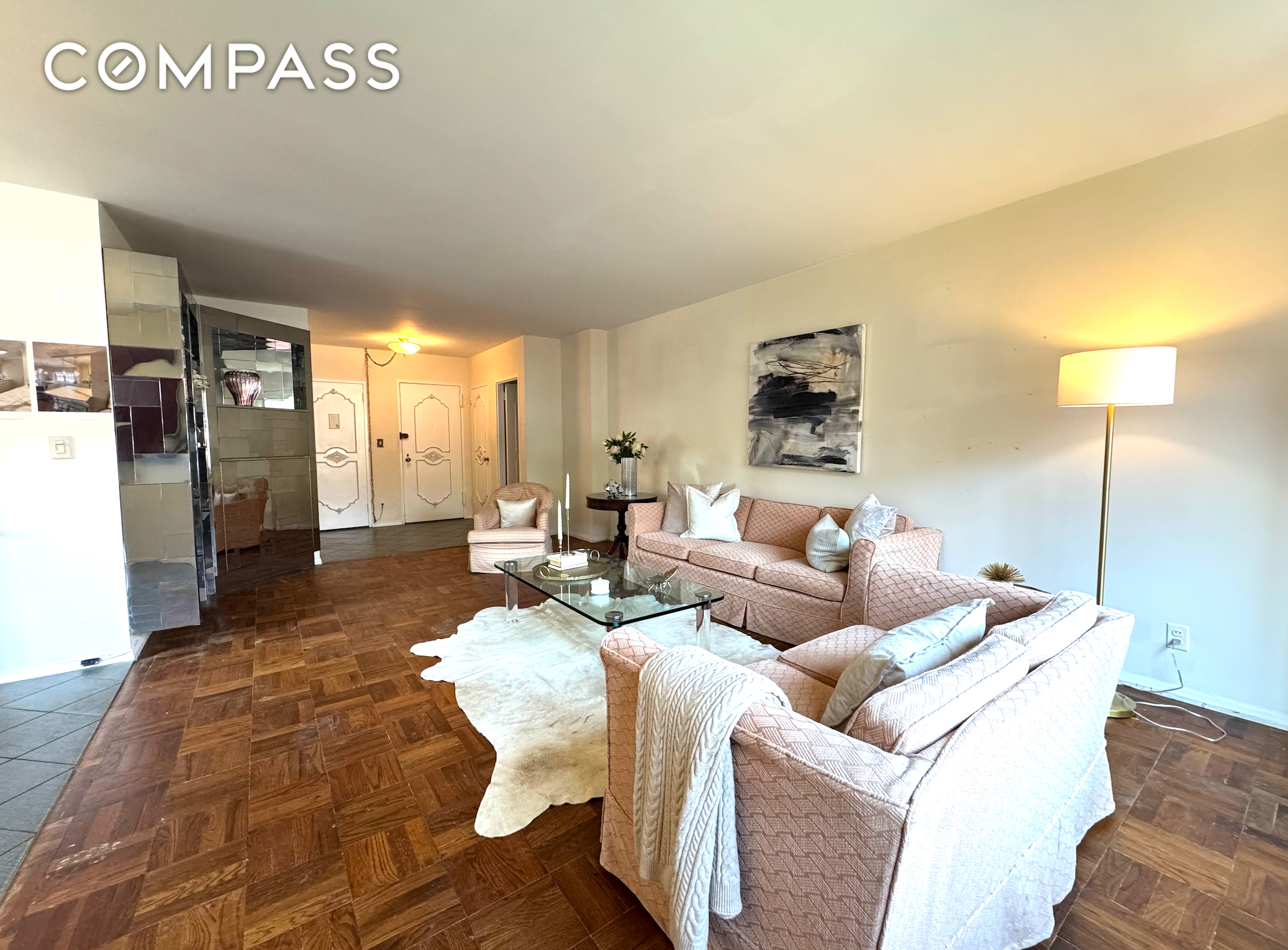 #4 photo, 20 E 9th Street, マンハッタン Greenwich Village , NY 10003