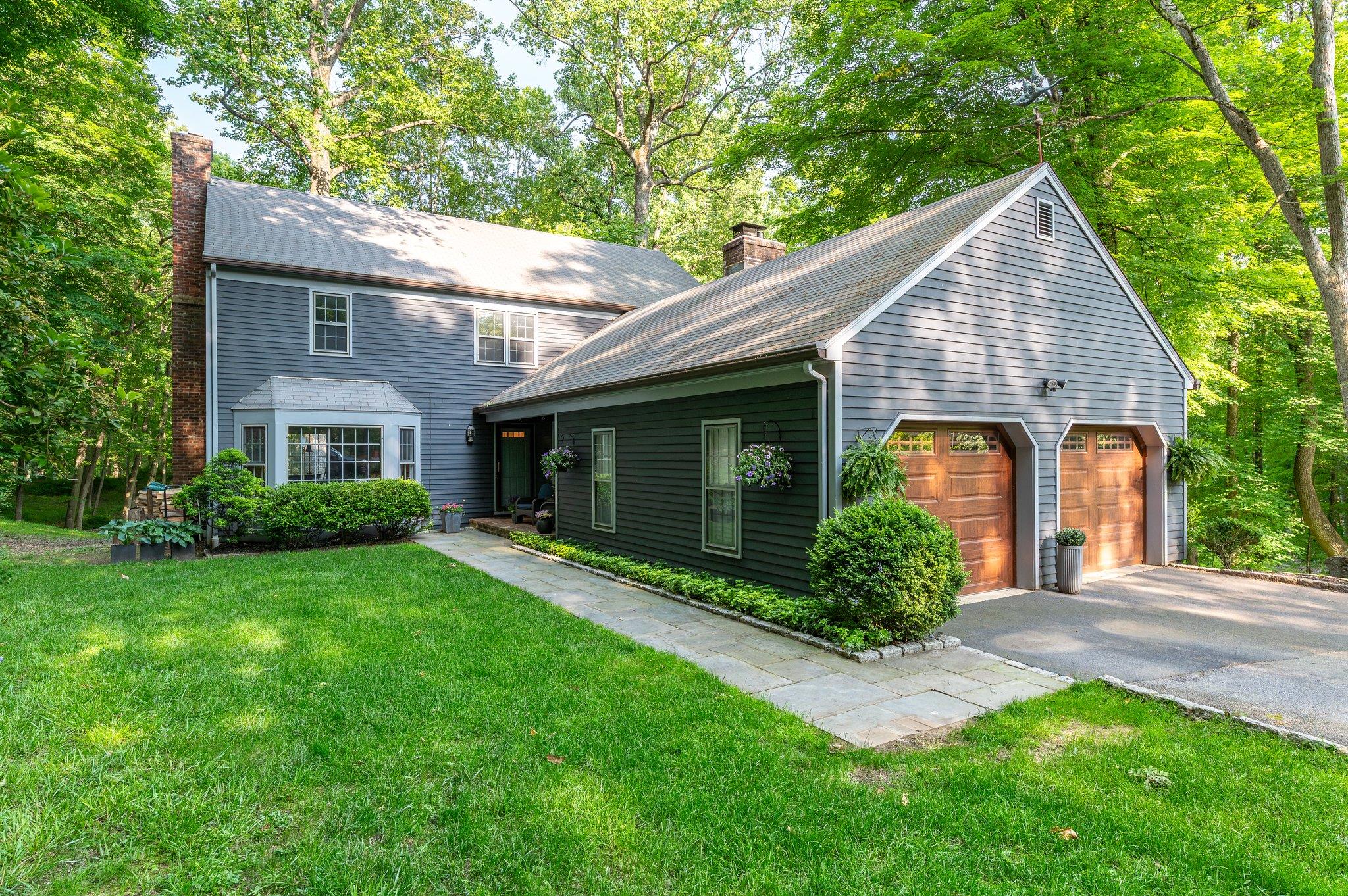 #1 photo, 39 Indian Hill Road, Pound Ridge , NY 10576