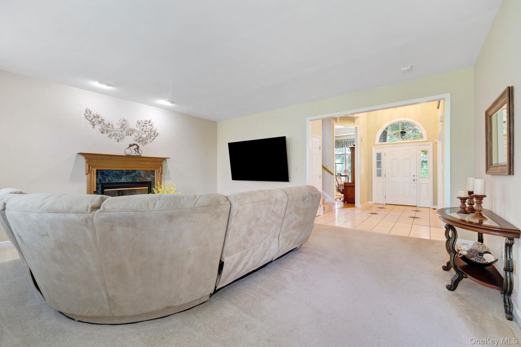 #10 photo, 87 Dakota Drive, Hopewell Junction , NY 12533