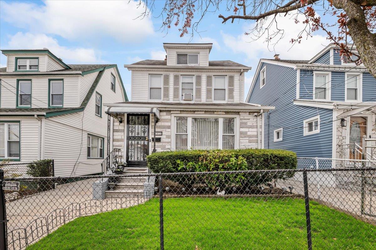 #1 photo, 214-38 113th Avenue, Queens Village , NY 11429