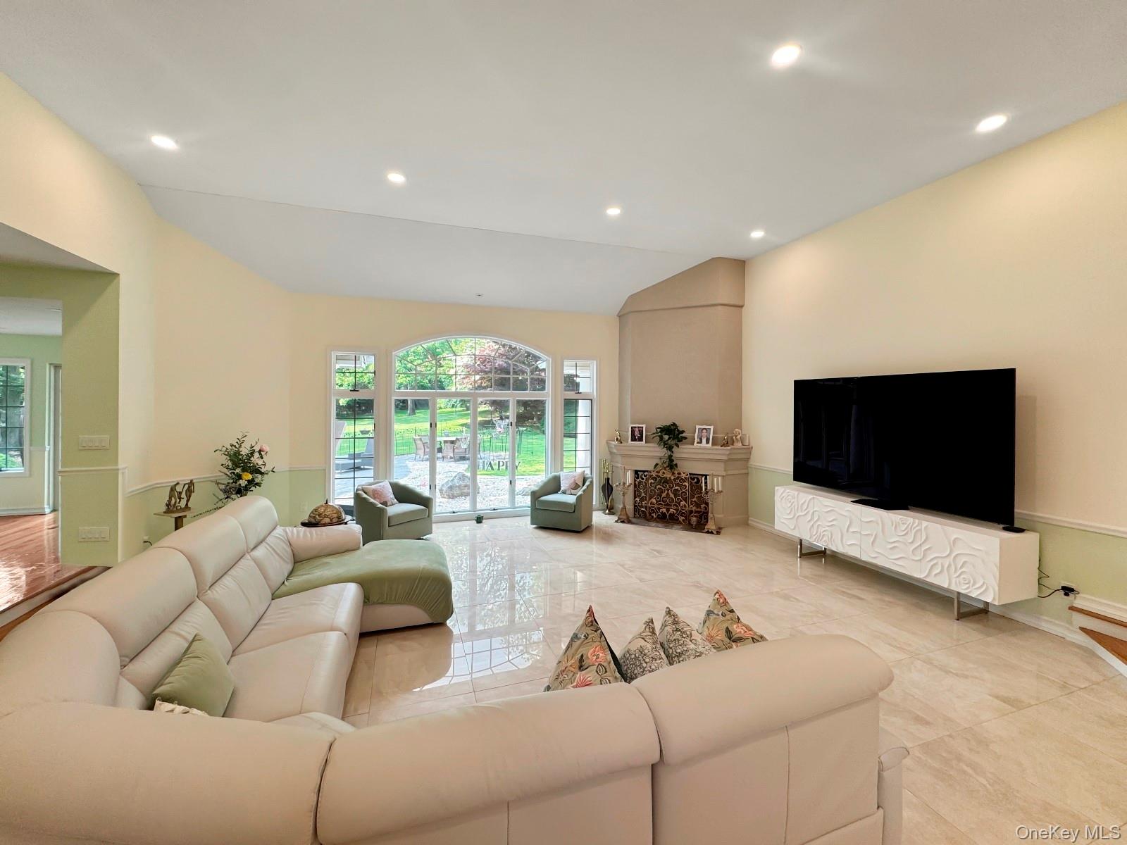 #3 photo, 91 Harbor Road, サフォーク郡 Head Of The Harbor , NY 11780