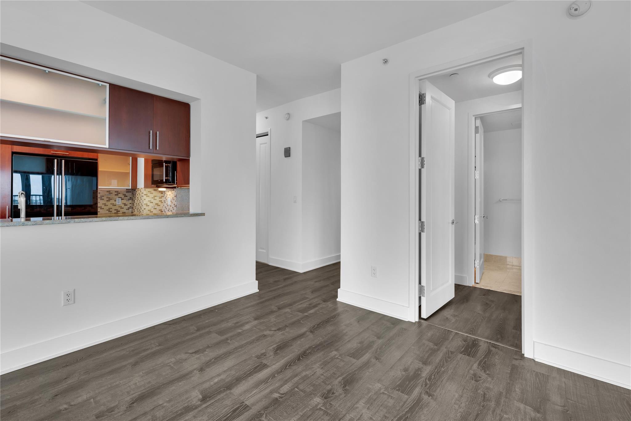 #13 photo, 175 Huguenot Street, New Rochelle , NY 10801