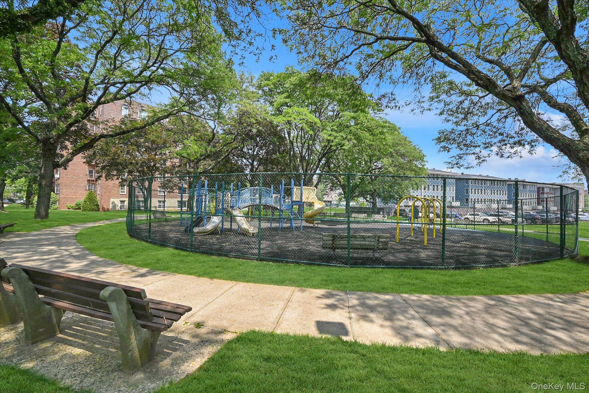 #19 photo, 211-40 18th Avenue, クイーンズ区 Bayside , NY 11360