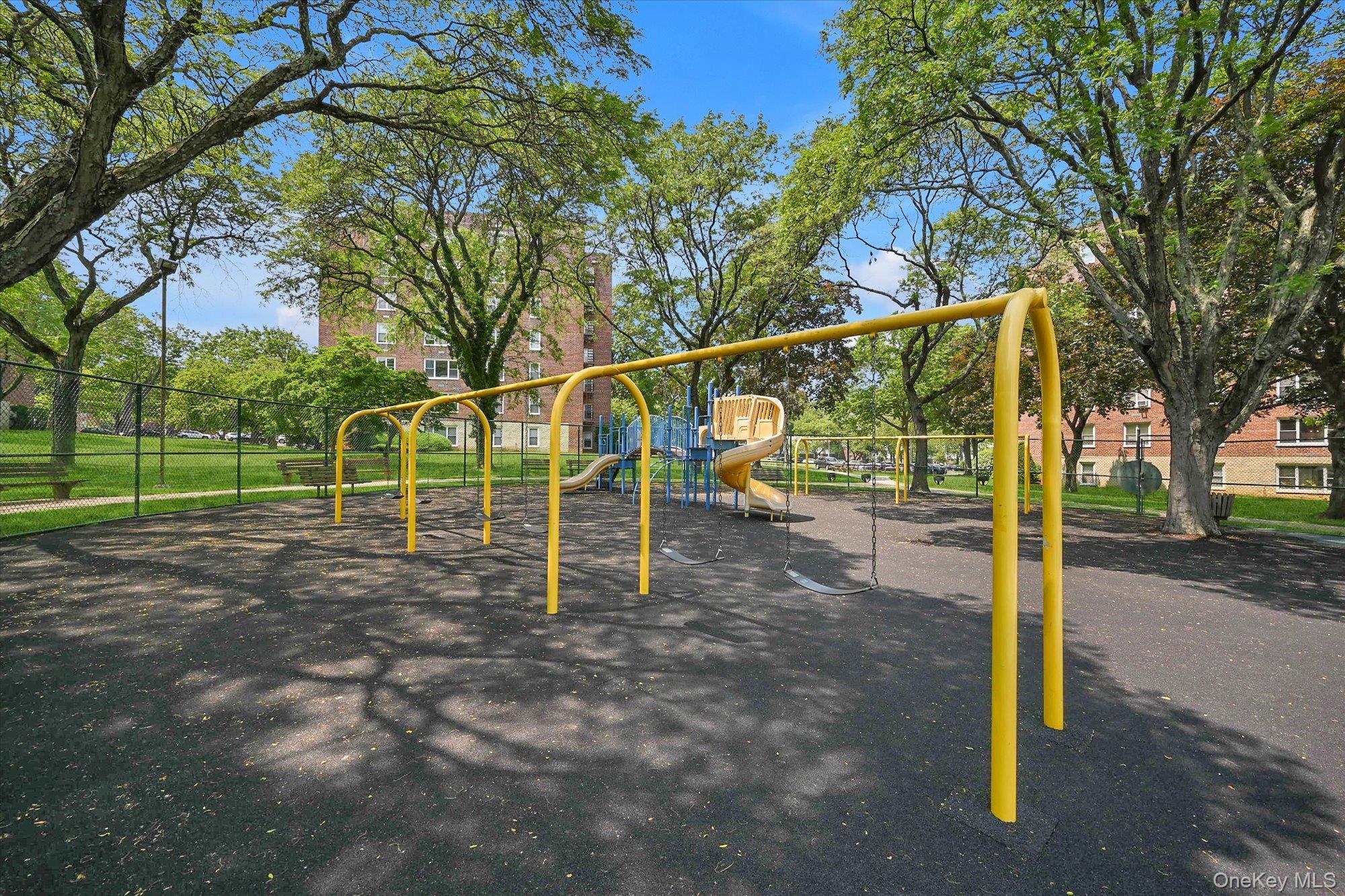 #20 photo, 211-40 18th Avenue, クイーンズ区 Bayside , NY 11360