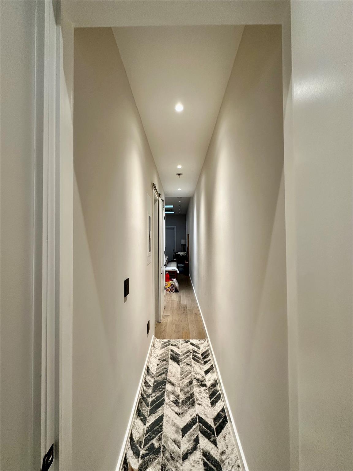 #3 photo, 25-64 38th Street, クイーンズ区 Astoria , NY 11103