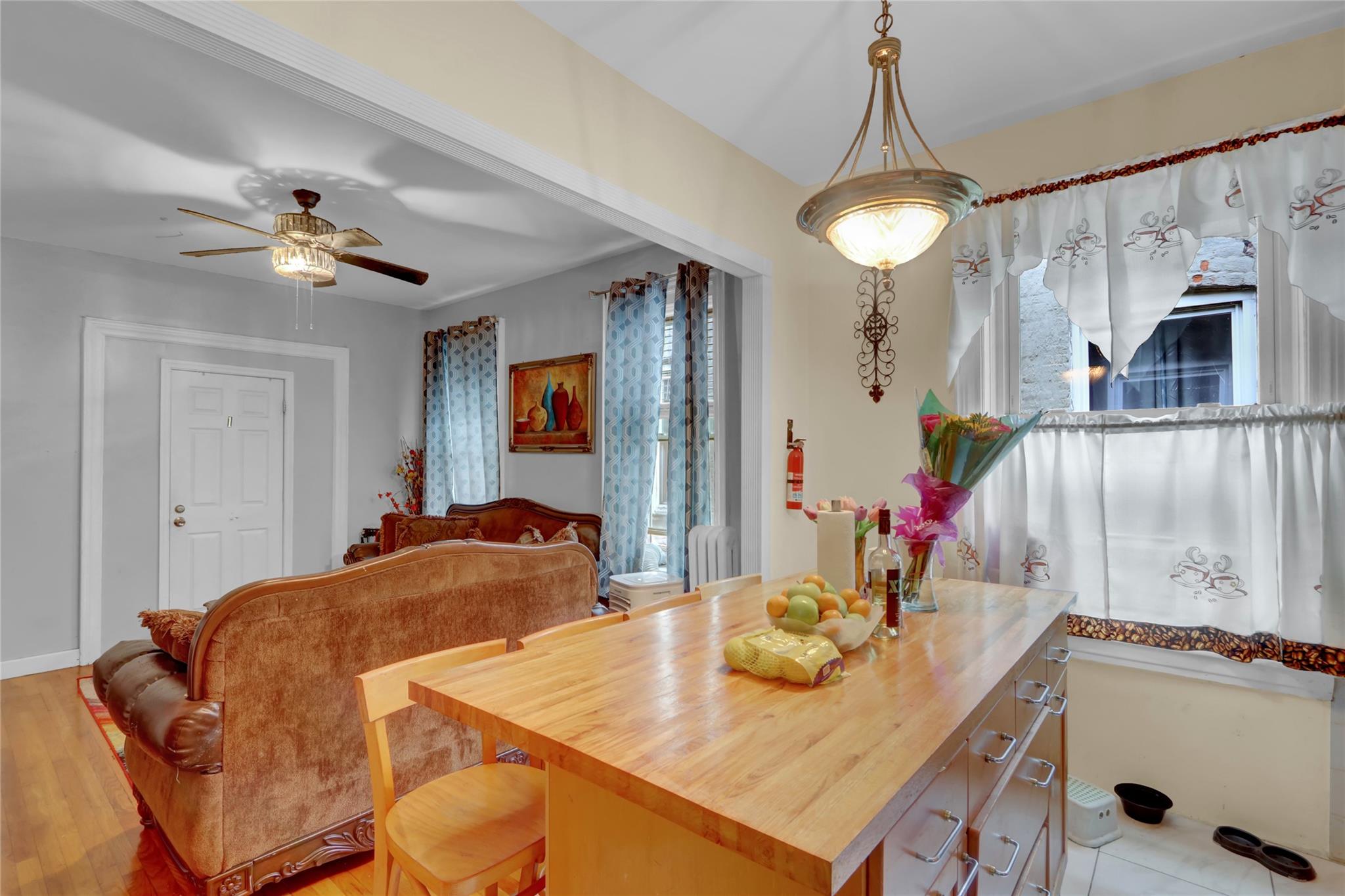 #5 photo, 31 Tapscott Street, ブルックリン区 Brooklyn , NY 11212