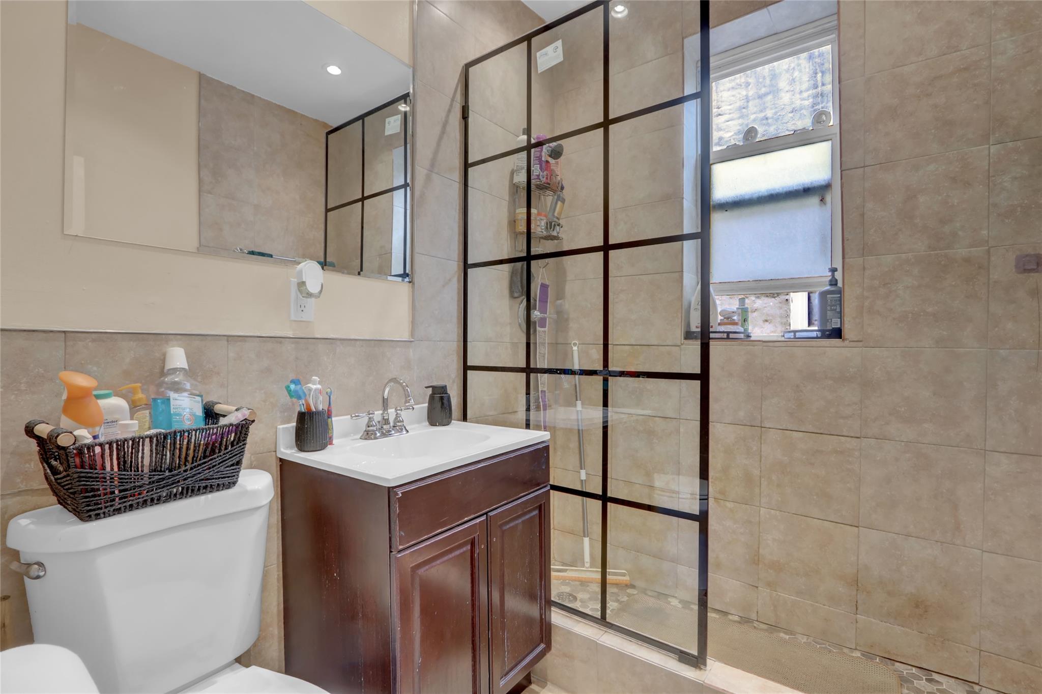 #8 photo, 31 Tapscott Street, ブルックリン区 Brooklyn , NY 11212