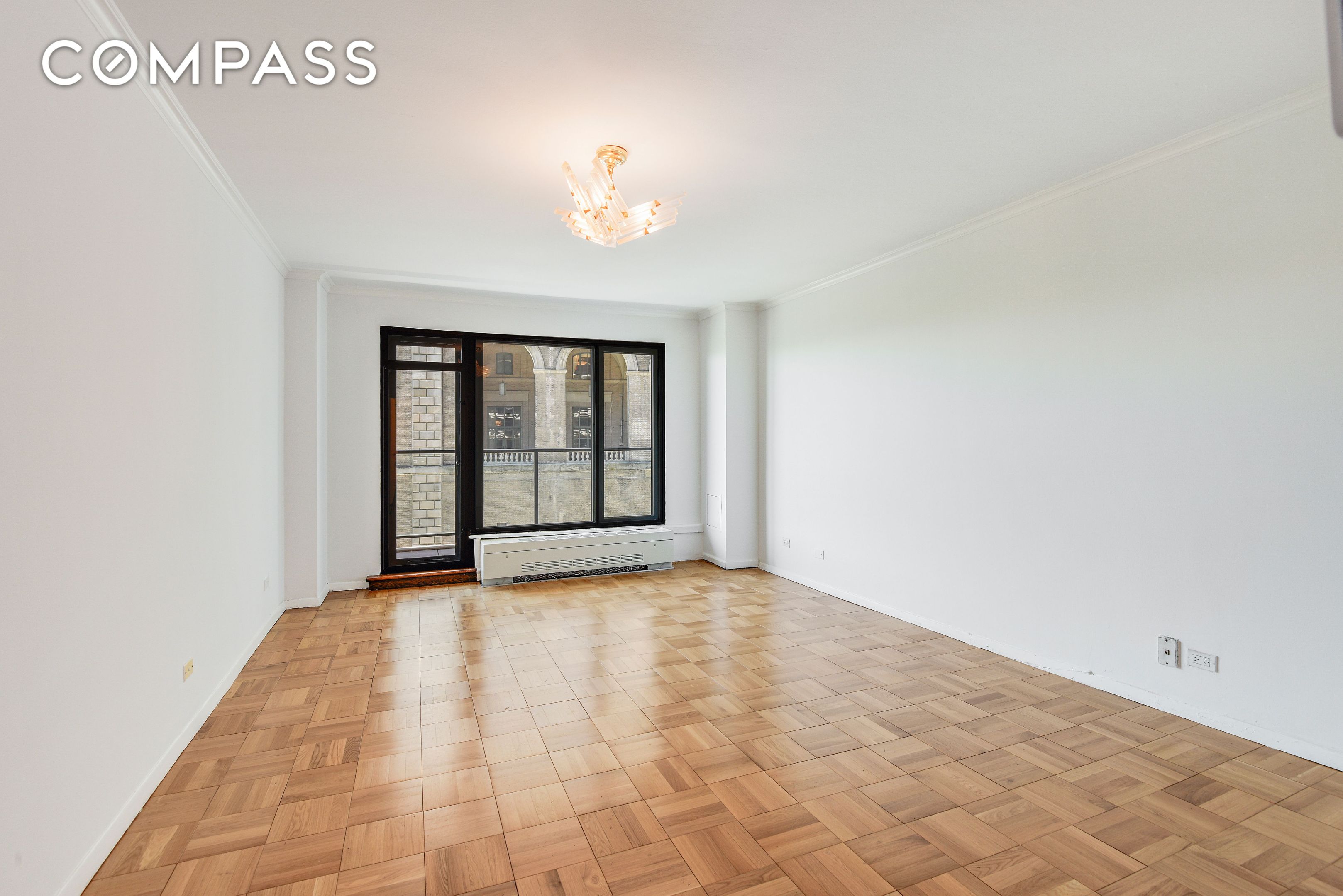 #15 photo, 200 Central Park S, マンハッタン Central Park South , NY 10019