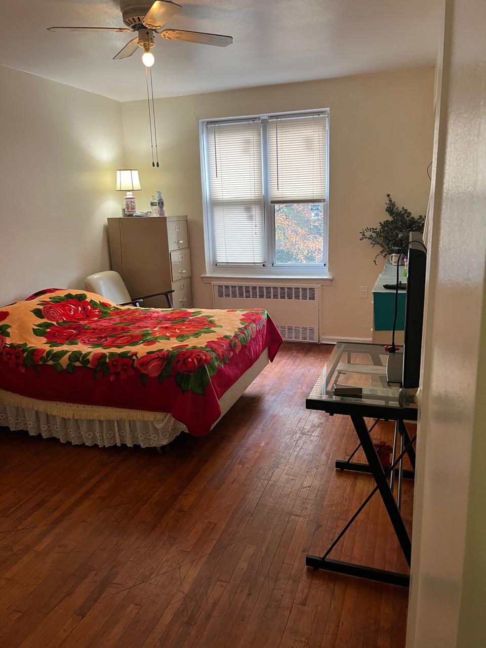 #9 photo, 33-15 81st Street, كوينز Jackson Heights , NY 11372