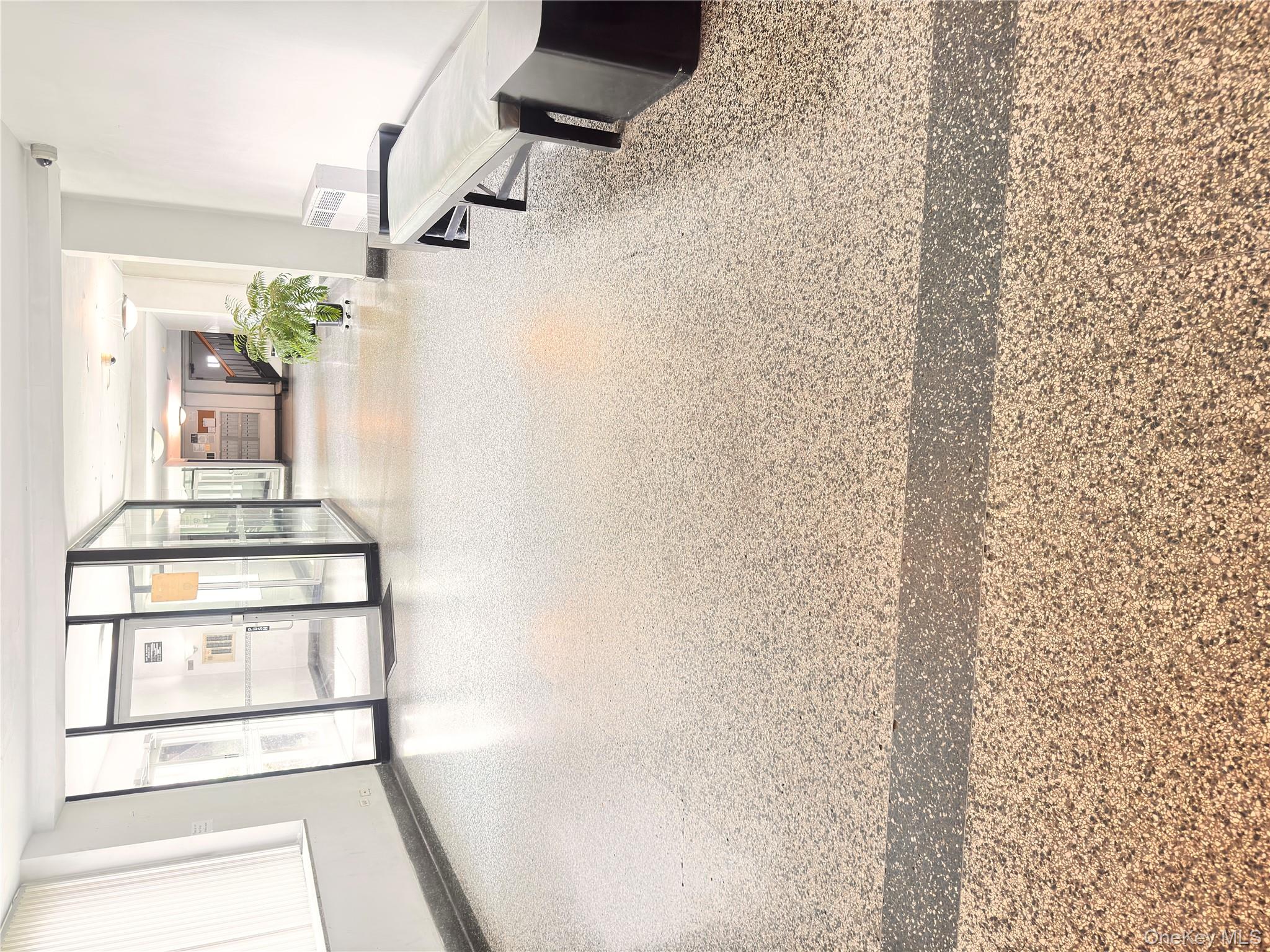 #12 photo, 30-11 Parsons Boulevard, クイーンズ区 Flushing , NY 11354