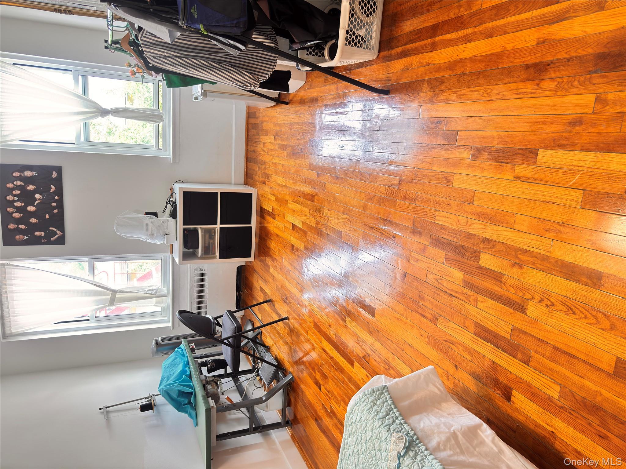 #7 photo, 30-11 Parsons Boulevard, クイーンズ区 Flushing , NY 11354