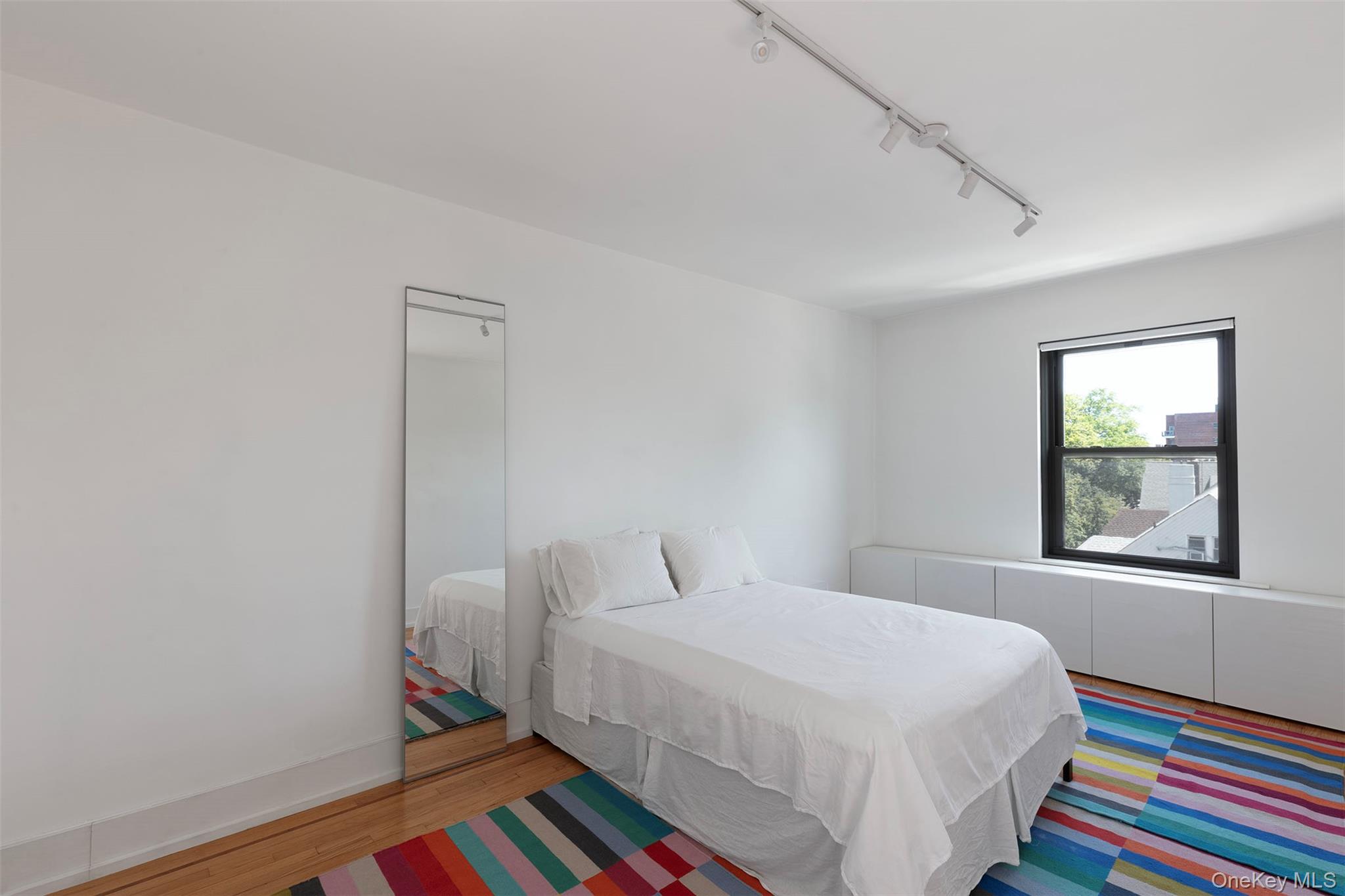 #20 photo, 76-66 Austin Street, Forest Hills , NY 11375