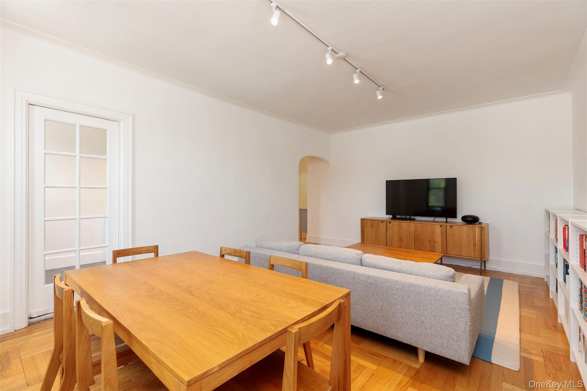 #5 photo, 76-66 Austin Street, Forest Hills , NY 11375