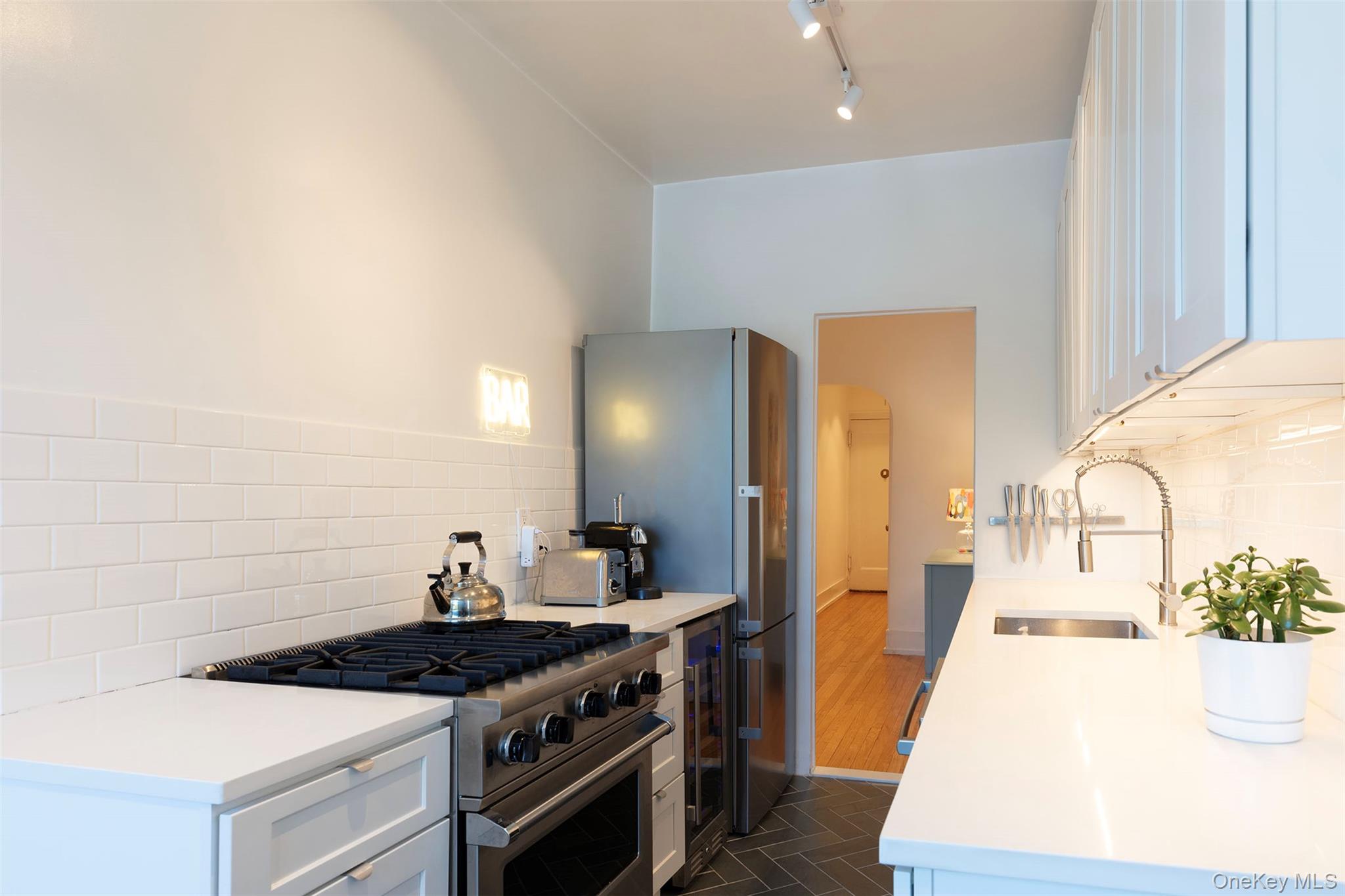 #6 photo, 76-66 Austin Street, Forest Hills , NY 11375