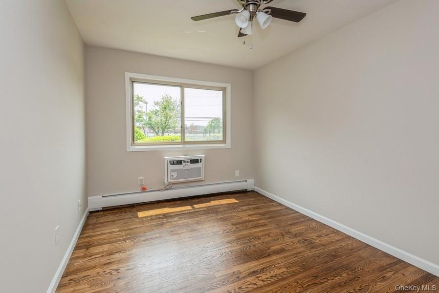 #11 photo, 2399 UNION Boulevard, サフォーク郡 Islip , NY 11751