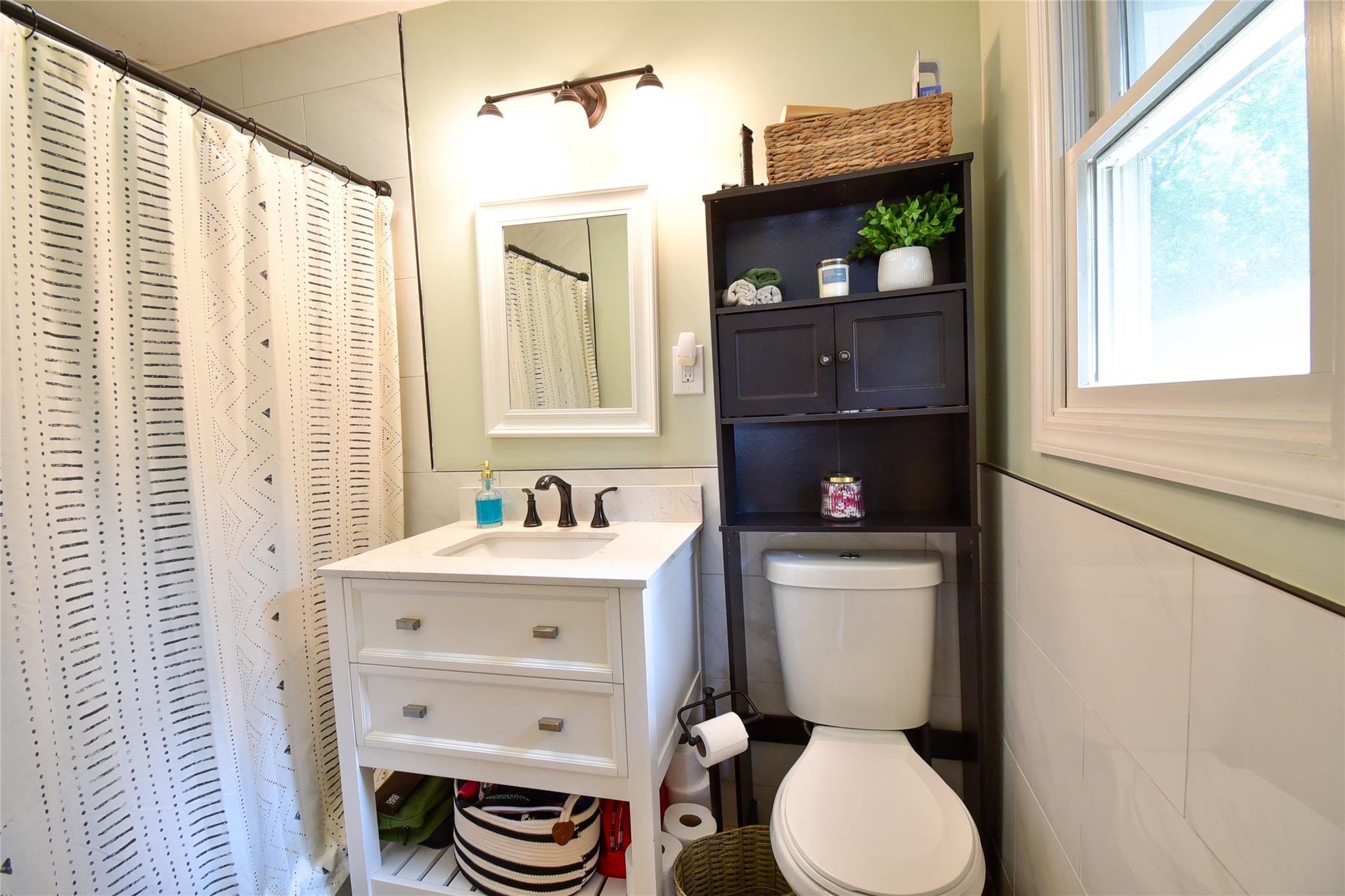 #17 photo, 5 Dartmouth Road, سوفولك Shoreham , NY 11786