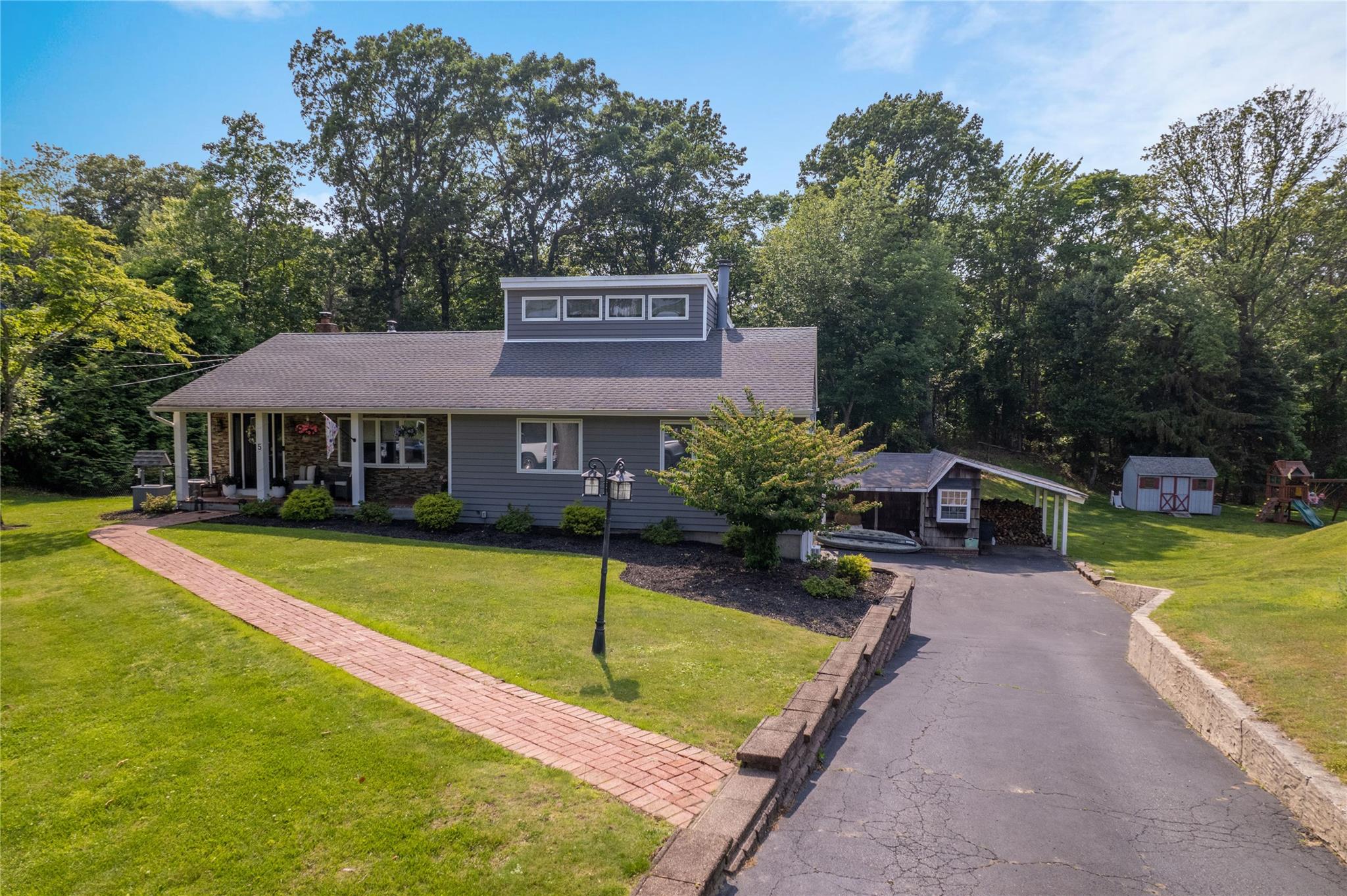 #2 photo, 5 Dartmouth Road, سوفولك Shoreham , NY 11786