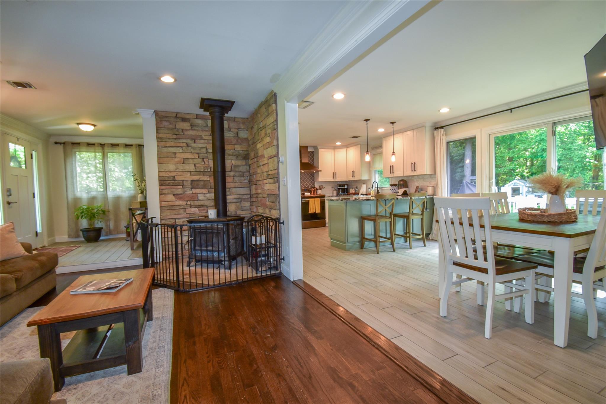 #7 photo, 5 Dartmouth Road, سوفولك Shoreham , NY 11786