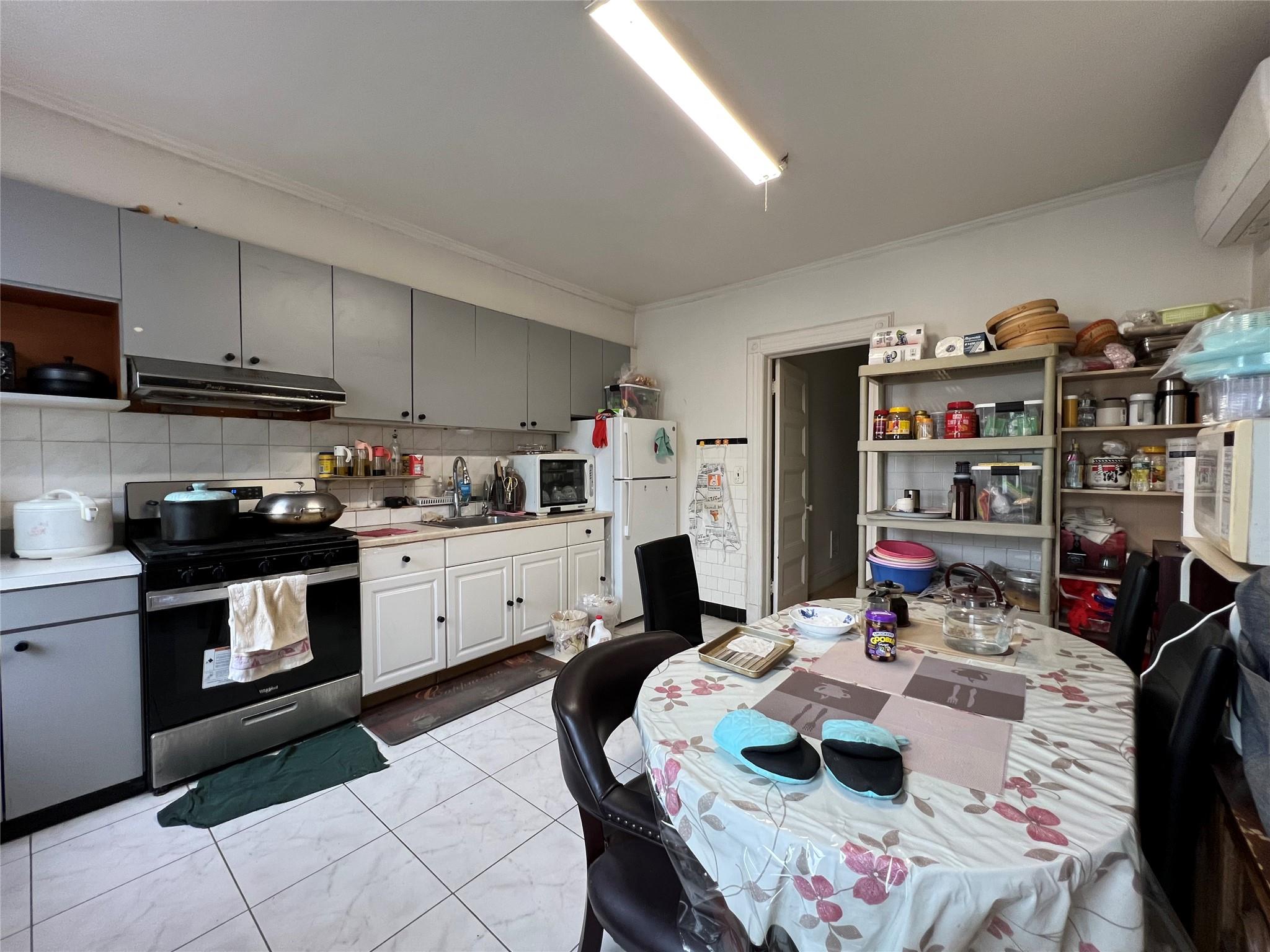 #3 photo, 8624 79 Street, クイーンズ区 Woodhaven , NY 11421