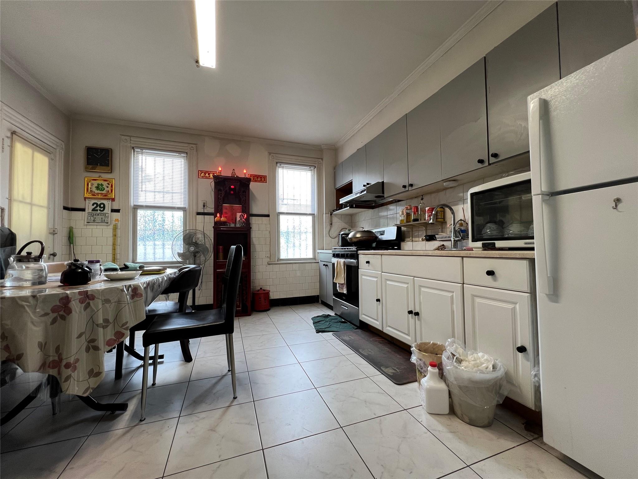 #4 photo, 8624 79 Street, クイーンズ区 Woodhaven , NY 11421