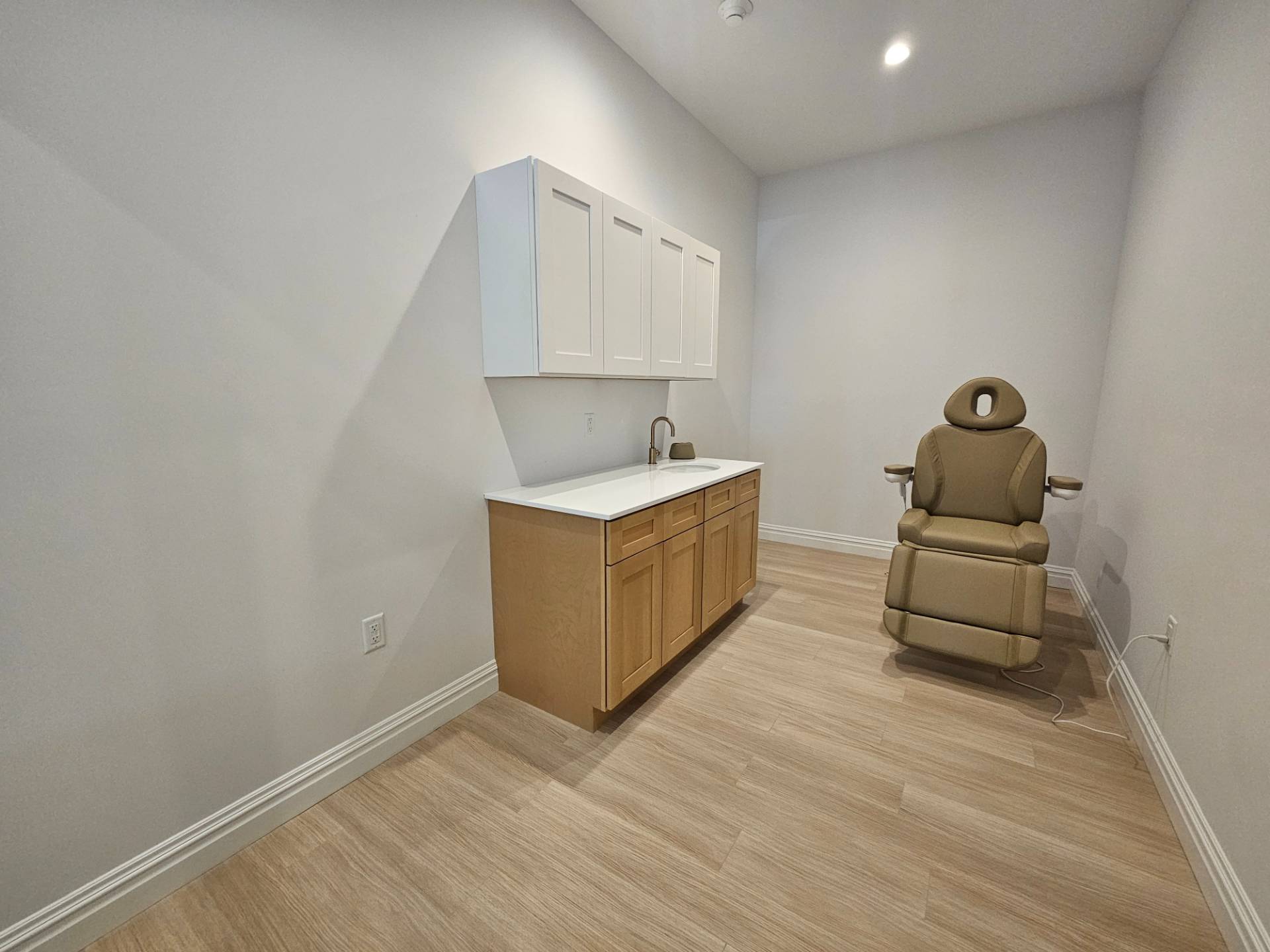 #11 photo, 15 Hill Street, サフォーク郡 Southampton , NY 11968