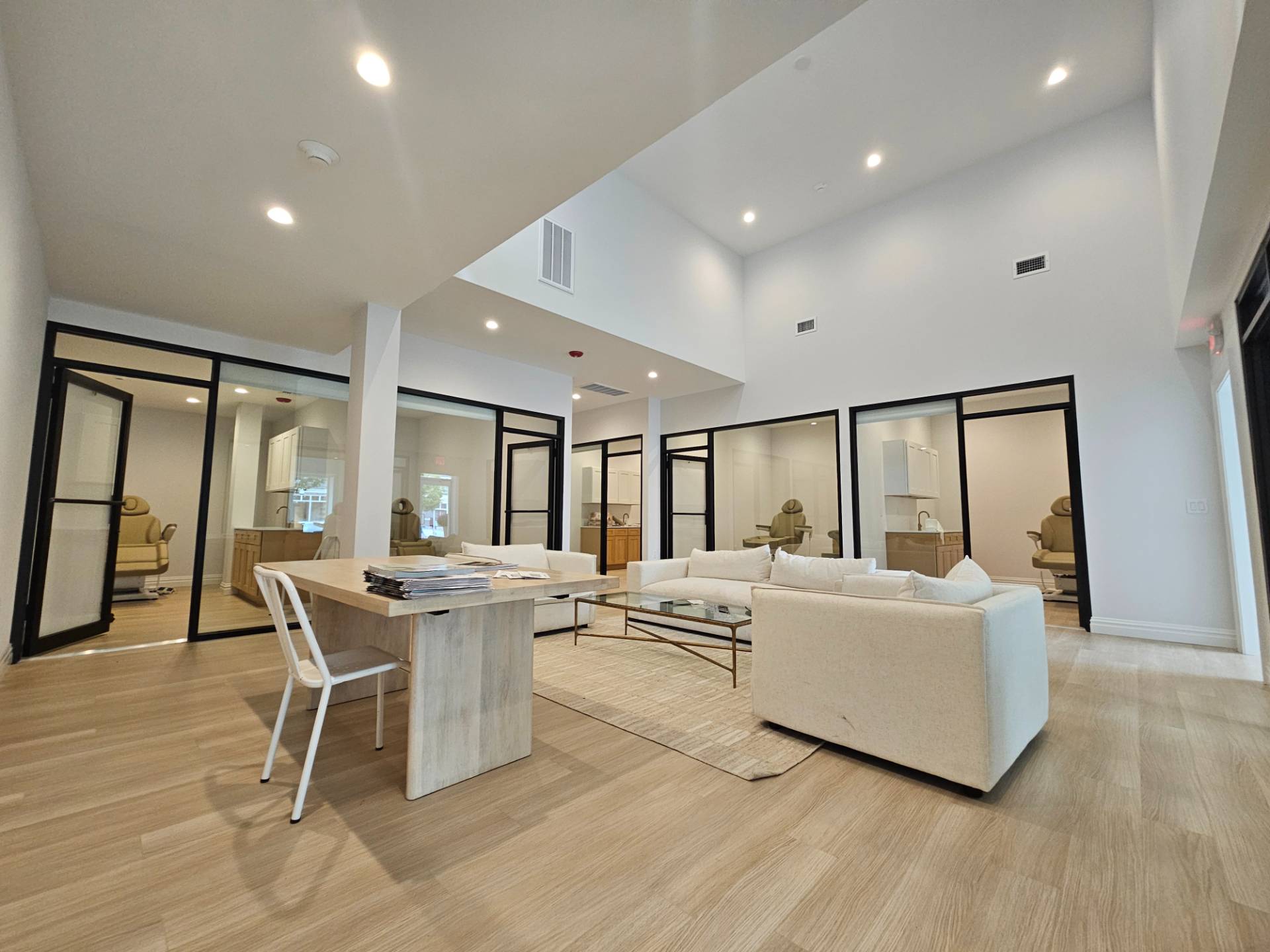 #4 photo, 15 Hill Street, サフォーク郡 Southampton , NY 11968