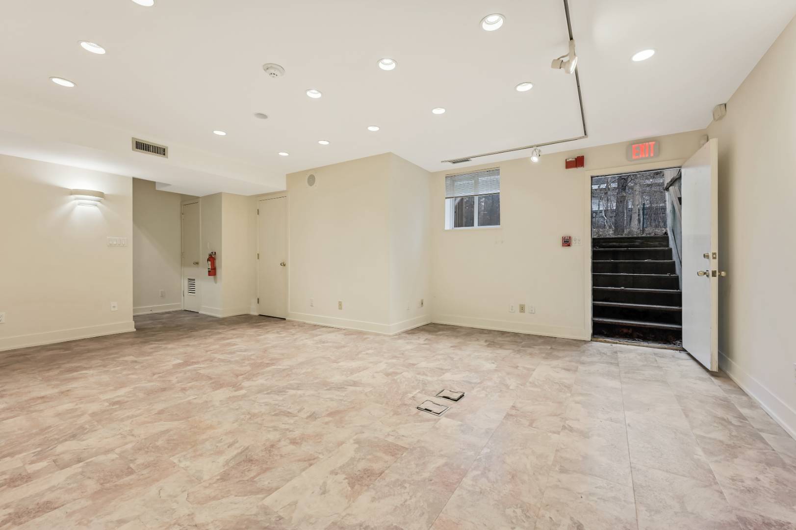 #15 photo, 16 Goodfriend Drive, サフォーク郡 East Hampton , NY 11937