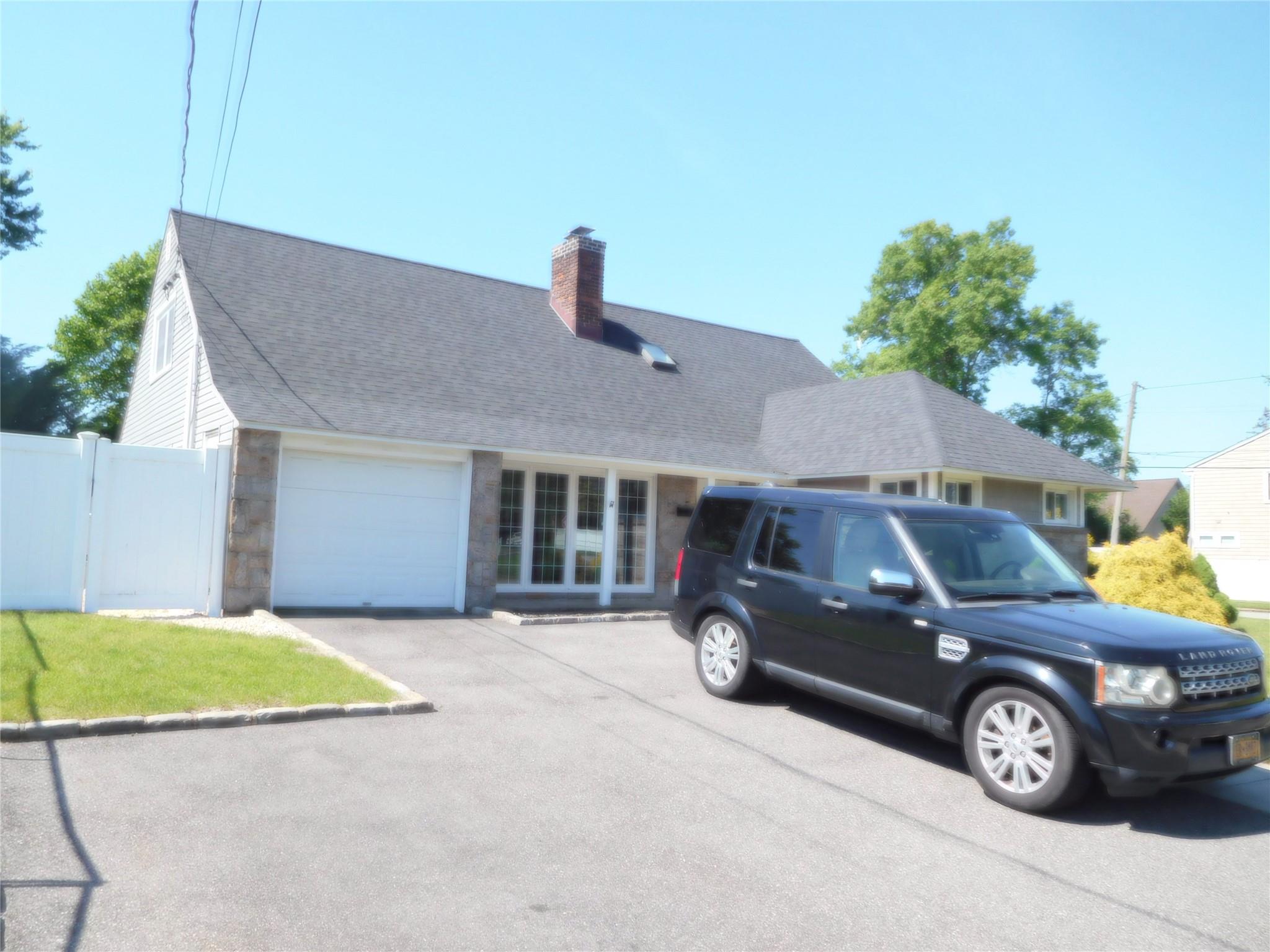 #2 photo, 9 Adams Street, ナッソー郡 East Rockaway , NY 11518