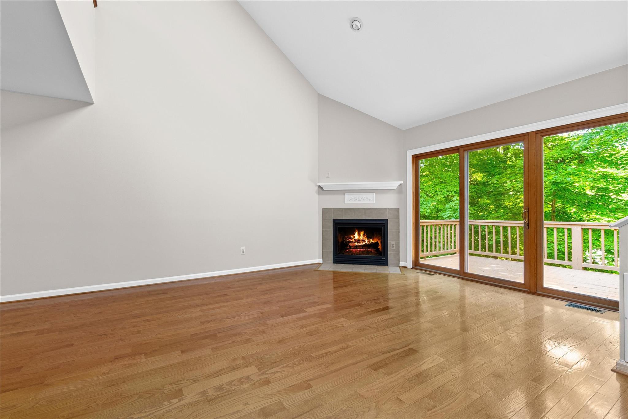 #4 photo, 5702 Manor Drive, Peekskill , NY 10566