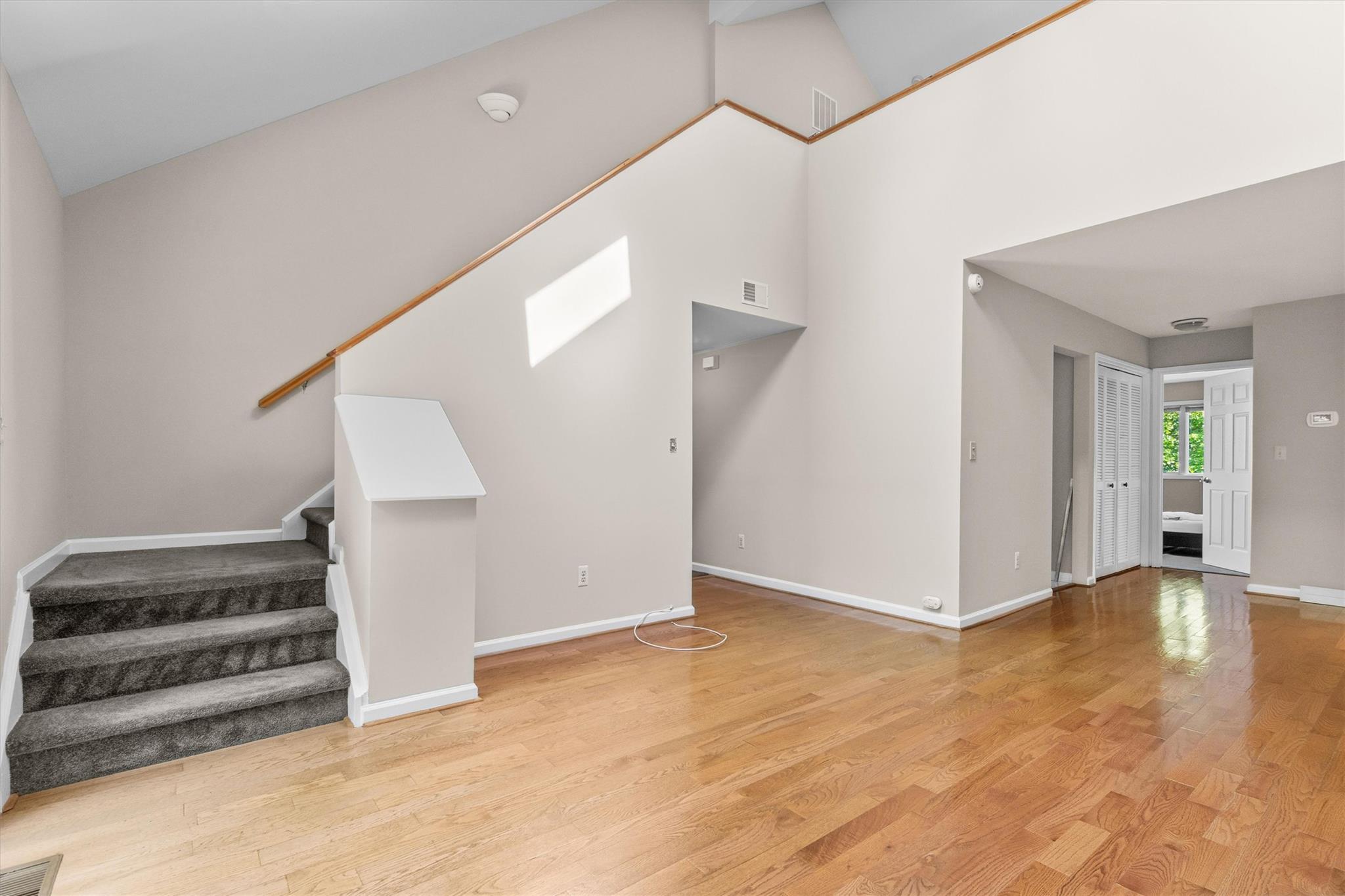 #6 photo, 5702 Manor Drive, Peekskill , NY 10566