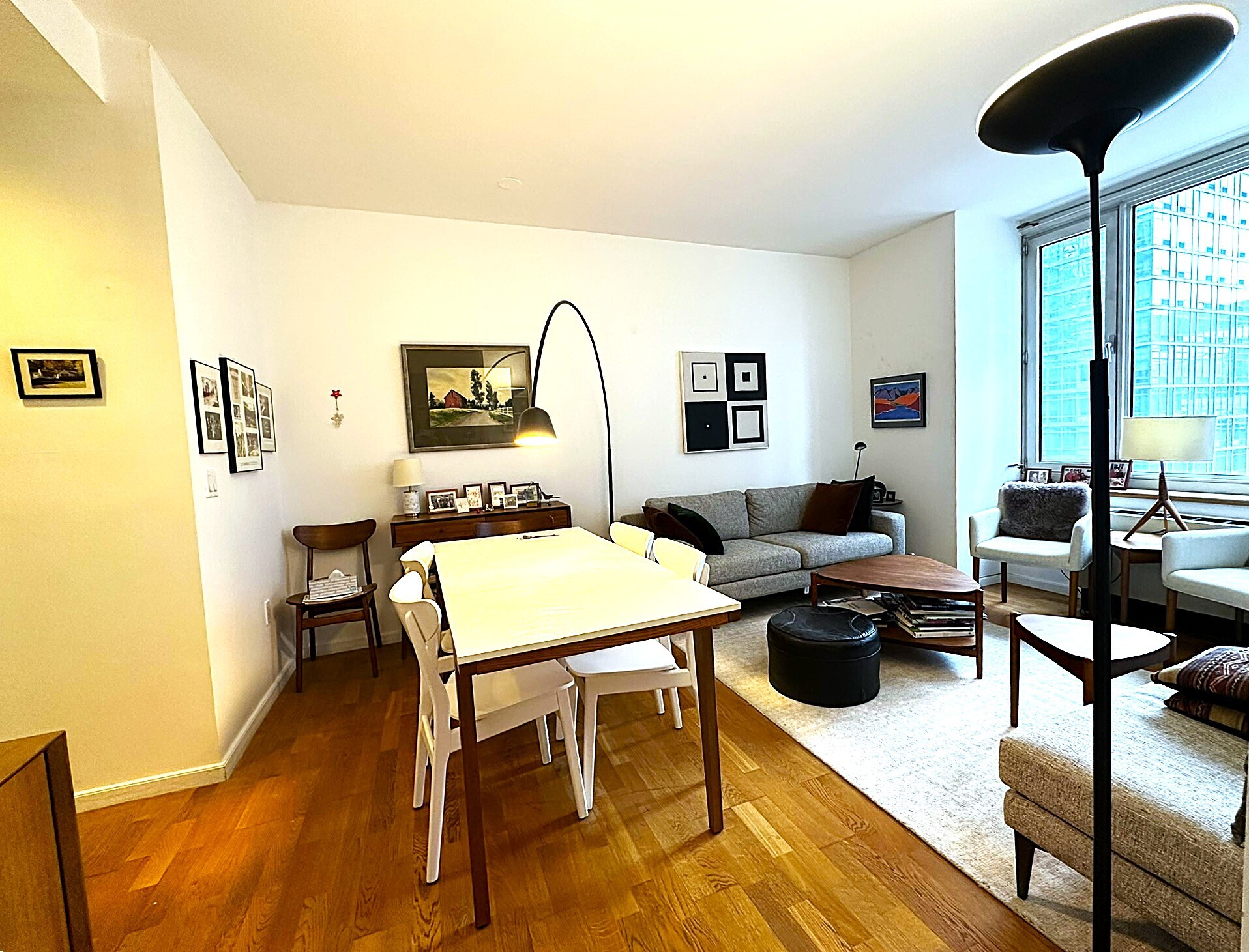 #8 photo, 635 W 42nd Street, マンハッタン Hells Kitchen , NY 10036