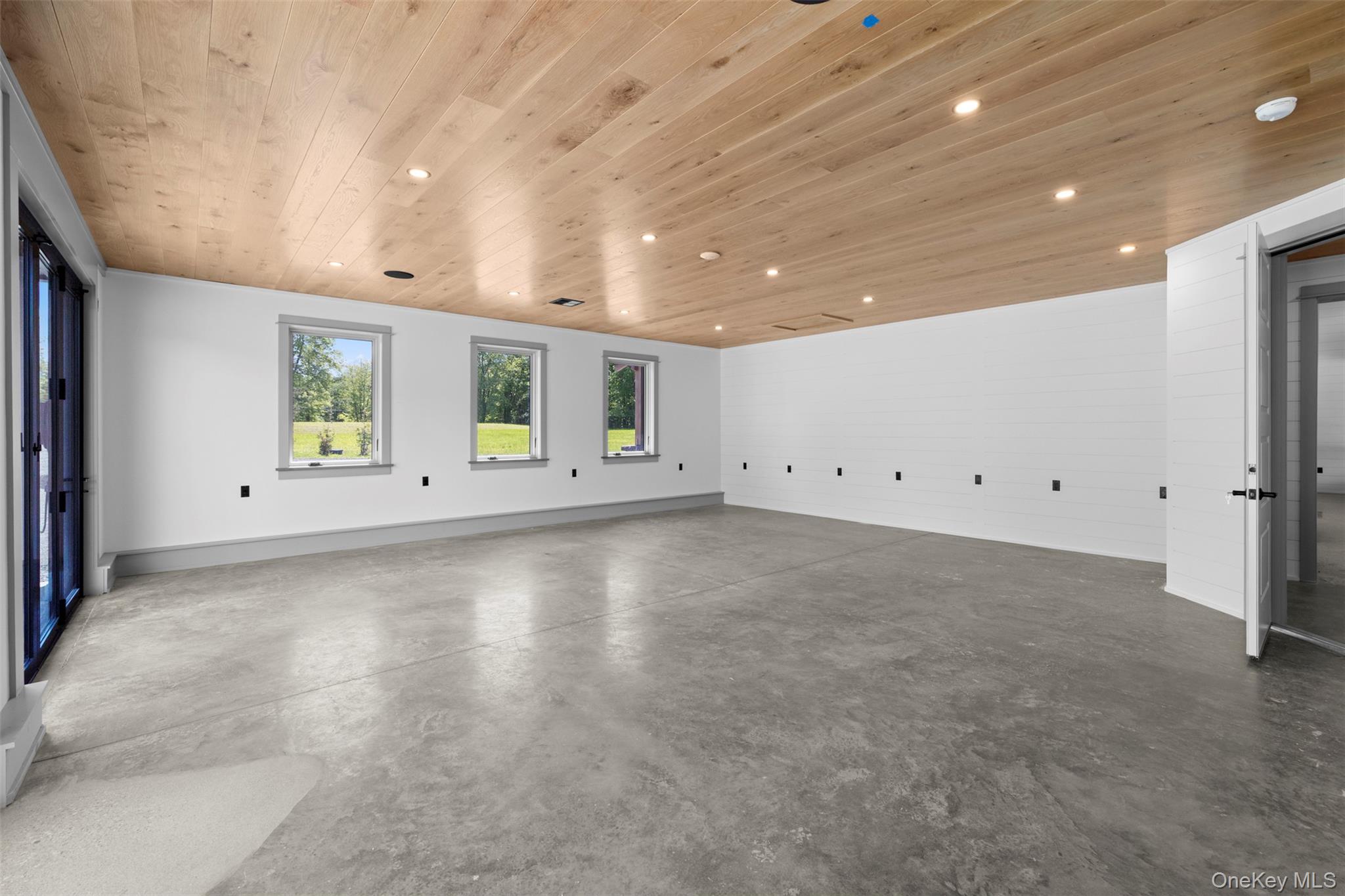 #18 photo, 1248 Albany Post Road, Gardiner , NY 12525