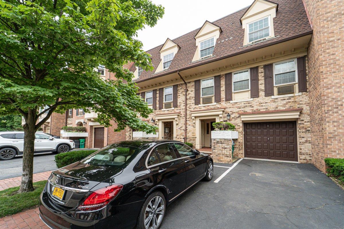 #1 photo, 1404 Bonnie Lane, كوينز Bayside , NY 11360
