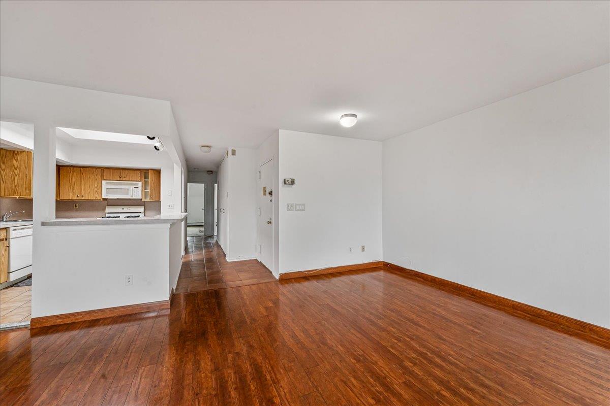 #11 photo, 1404 Bonnie Lane, Bayside , NY 11360