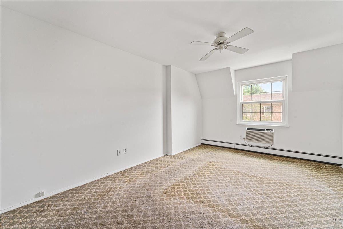 #13 photo, 1404 Bonnie Lane, Bayside , NY 11360