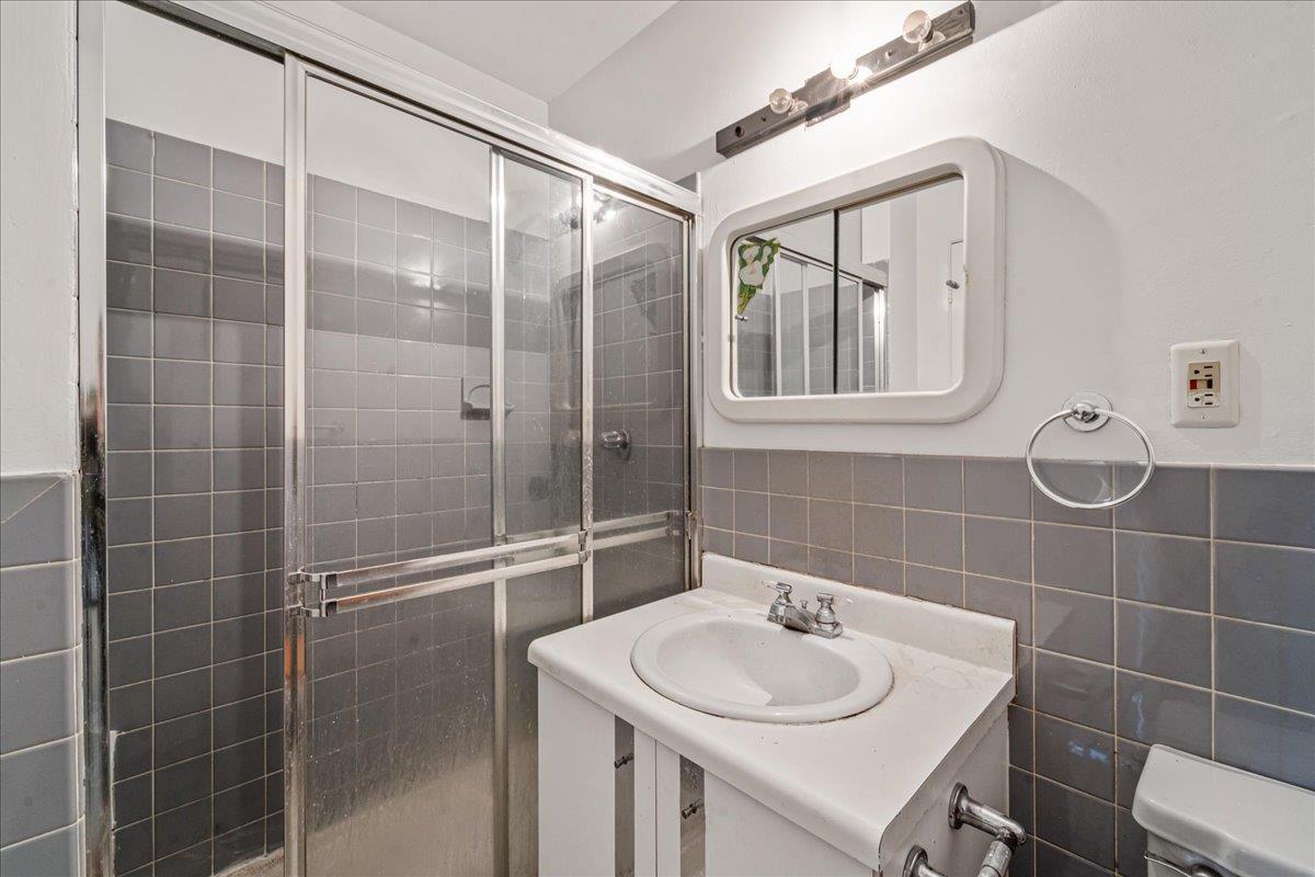 #15 photo, 1404 Bonnie Lane, Bayside , NY 11360