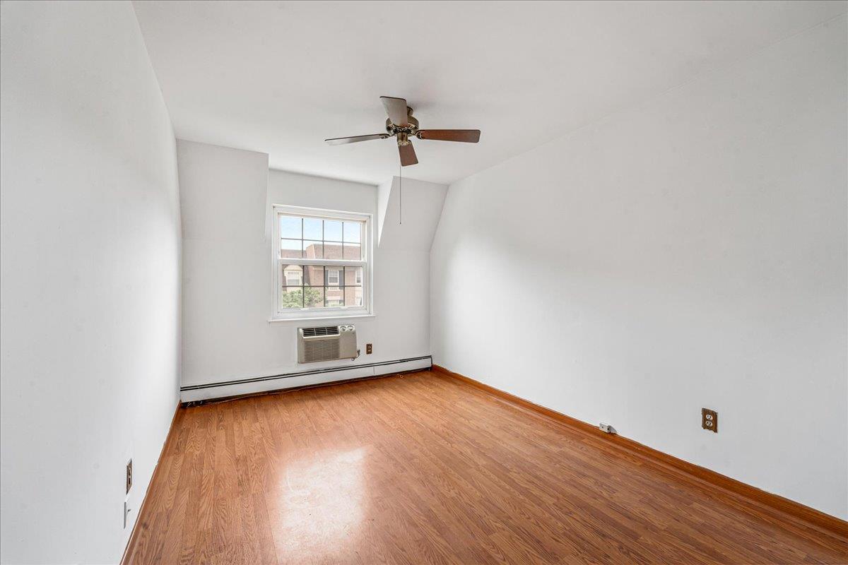 #16 photo, 1404 Bonnie Lane, Bayside , NY 11360