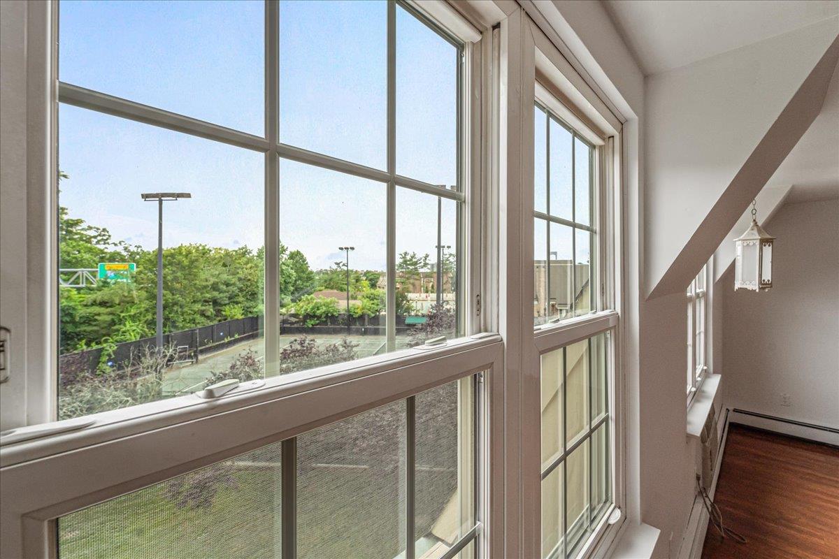 #5 photo, 1404 Bonnie Lane, Bayside , NY 11360