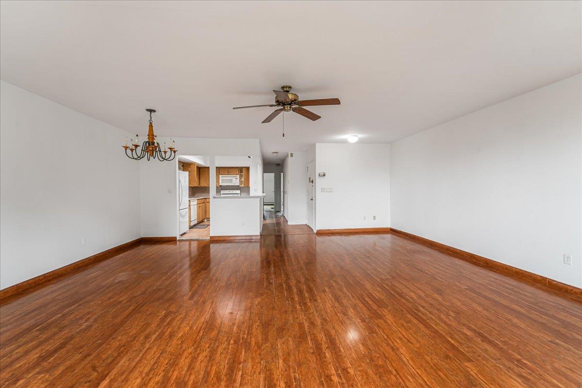 #9 photo, 1404 Bonnie Lane, Bayside , NY 11360