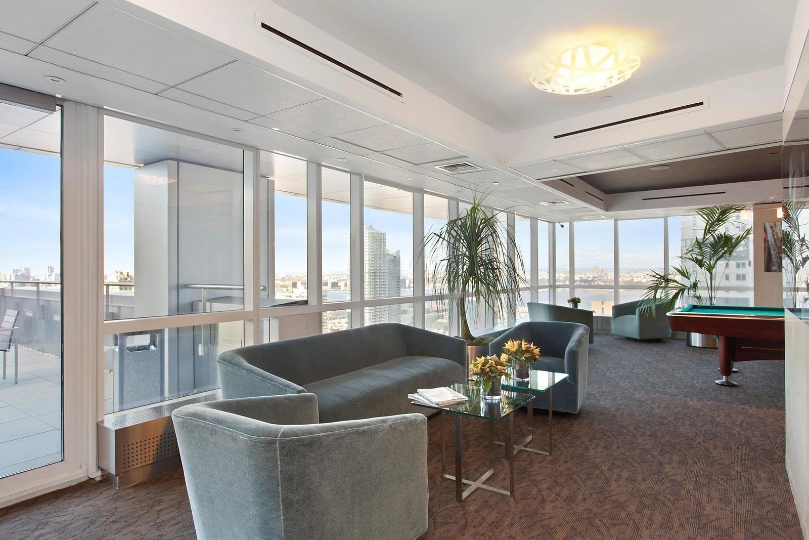 #15 photo, 350 W 42ND Street, マンハッタン Hells Kitchen , NY 10036