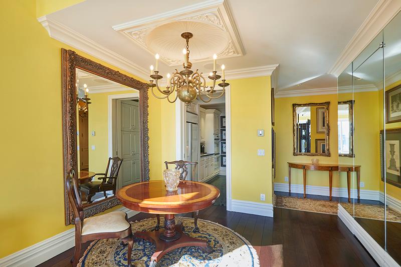 #12 photo, 1 CENTRAL Park W, マンハッタン Lincoln Square , NY 10023