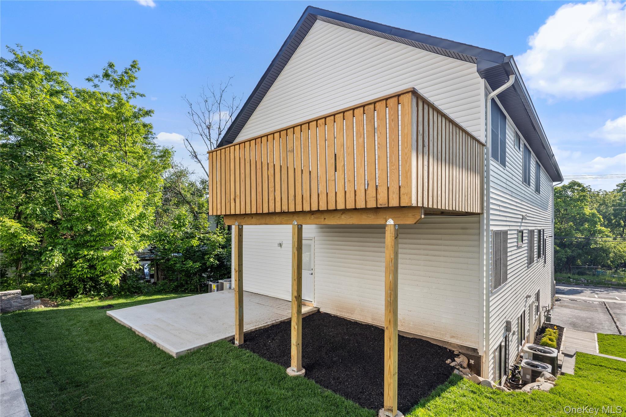 #4 photo, 10 Memorial Park Drive, Spring Valley , NY 10977