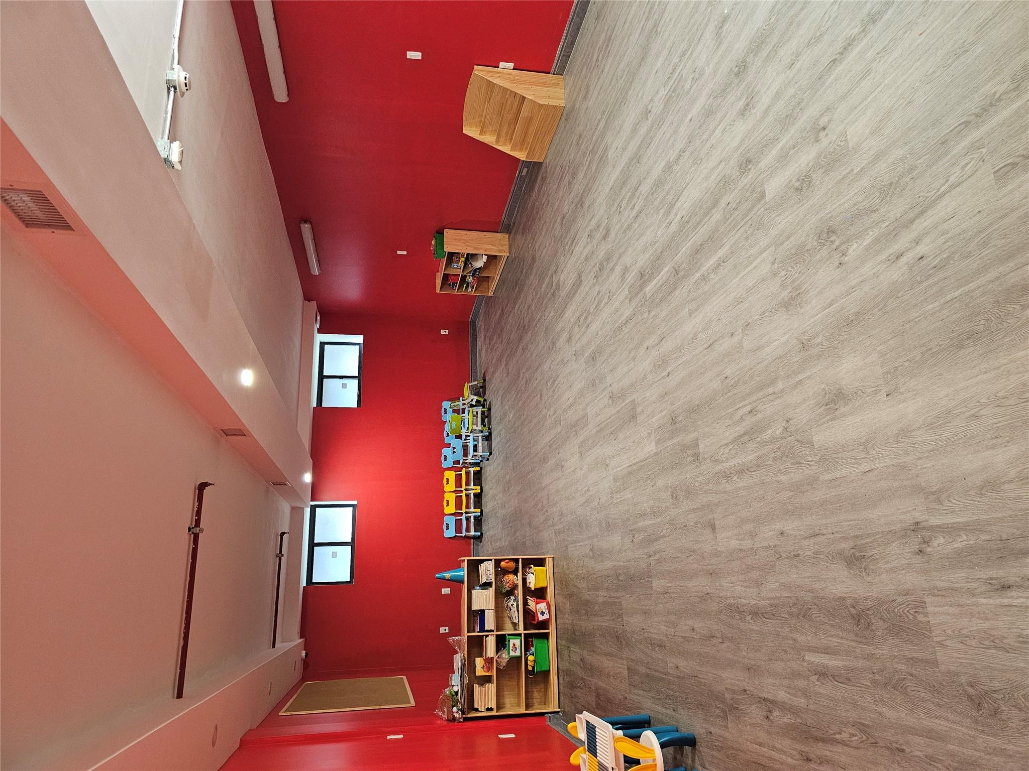 #3 photo, 10525 65th Road, クイーンズ区 Forest Hills , NY 11375