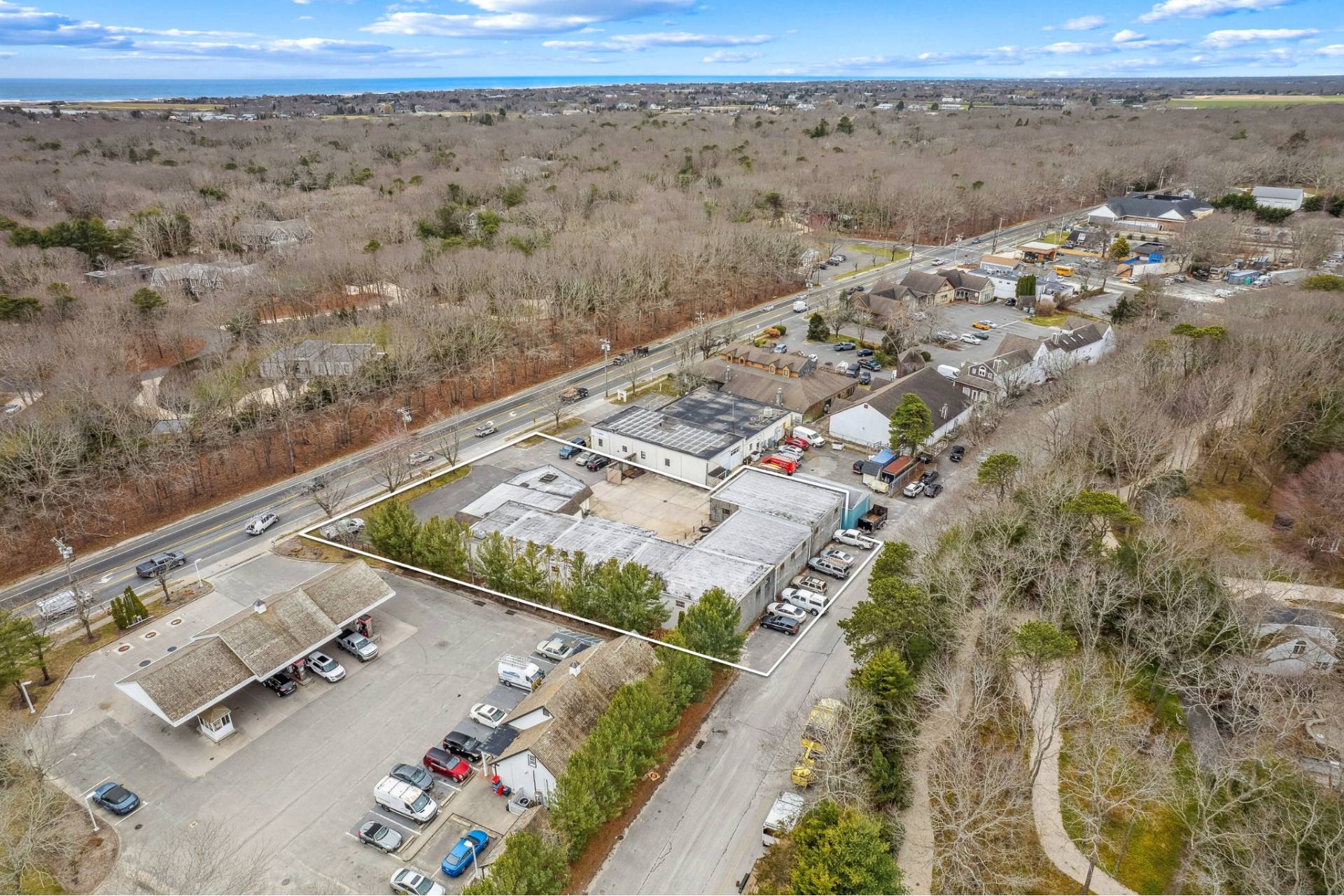 #16 photo, 348 Montauk Highway (Showroom & Office), サフォーク郡 Wainscott , NY 11975