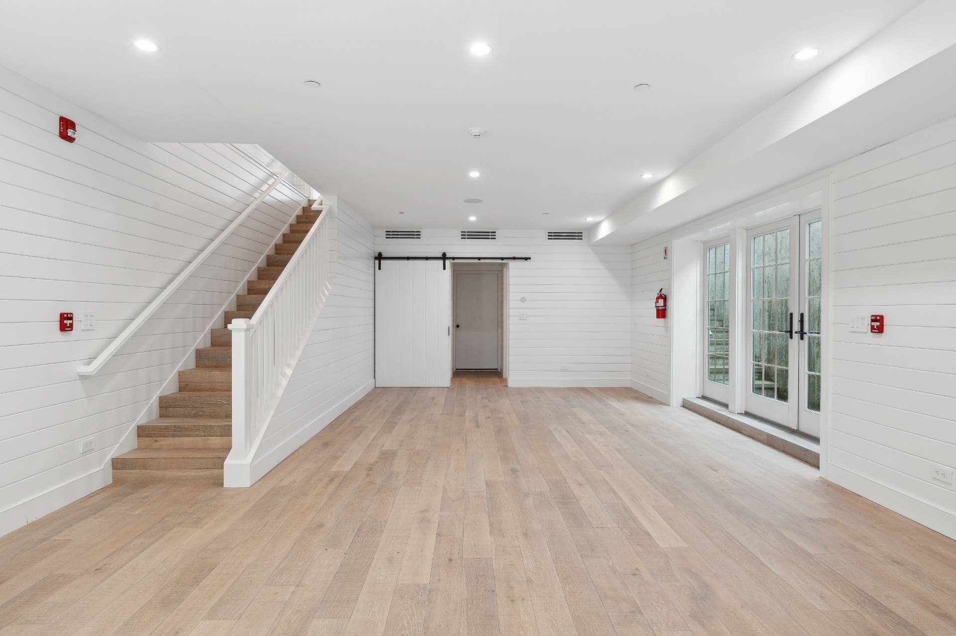 #24 photo, 45 South Euclid Avenue, サフォーク郡 Montauk , NY 11954