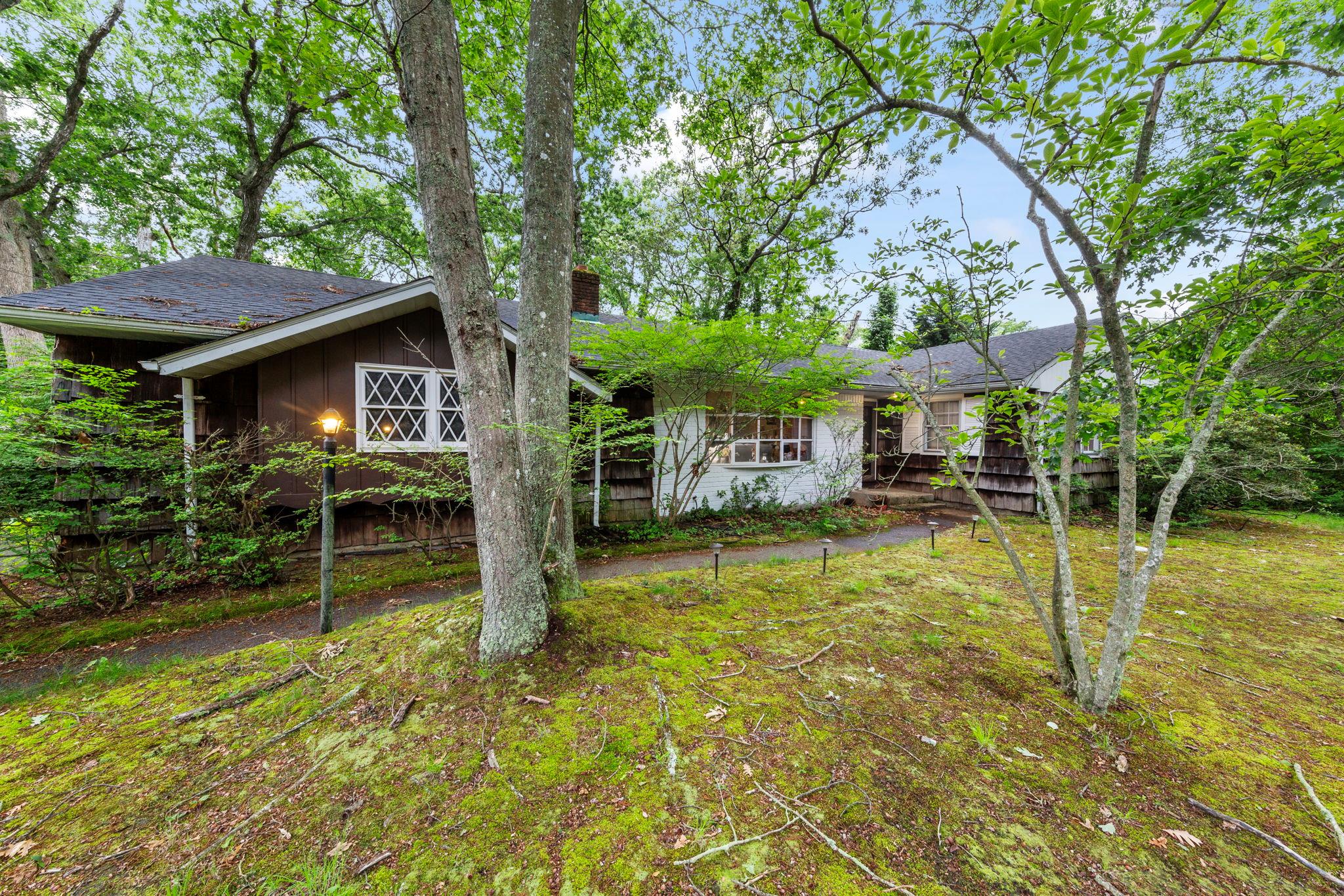 #1 photo, 252 Great River Road, Great River , NY 11739