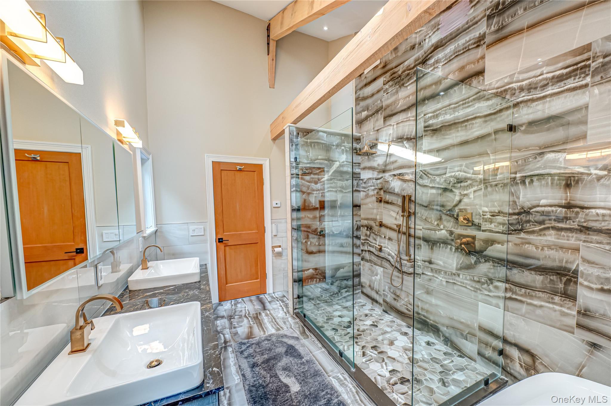 #14 photo, 6 Tanyard Lane, サフォーク郡 Huntington , NY 11743